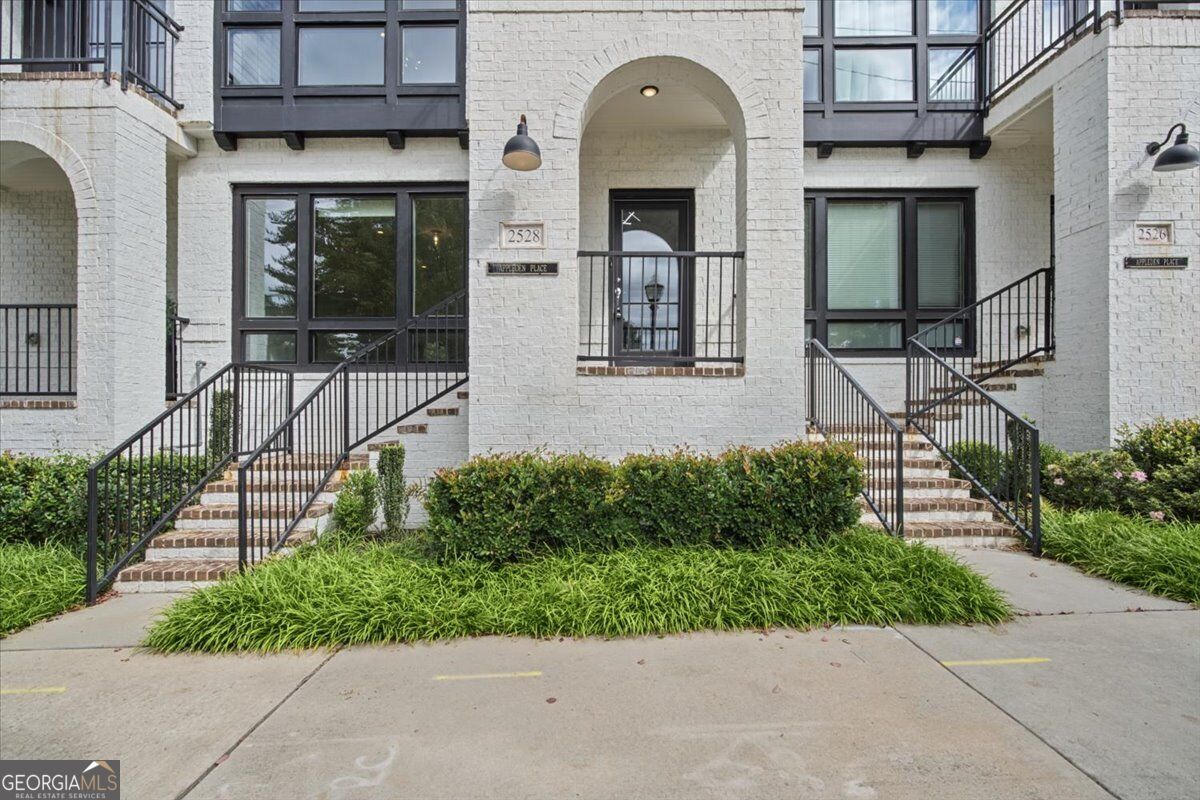2528 Appleden Place # 9 Property Photo 5