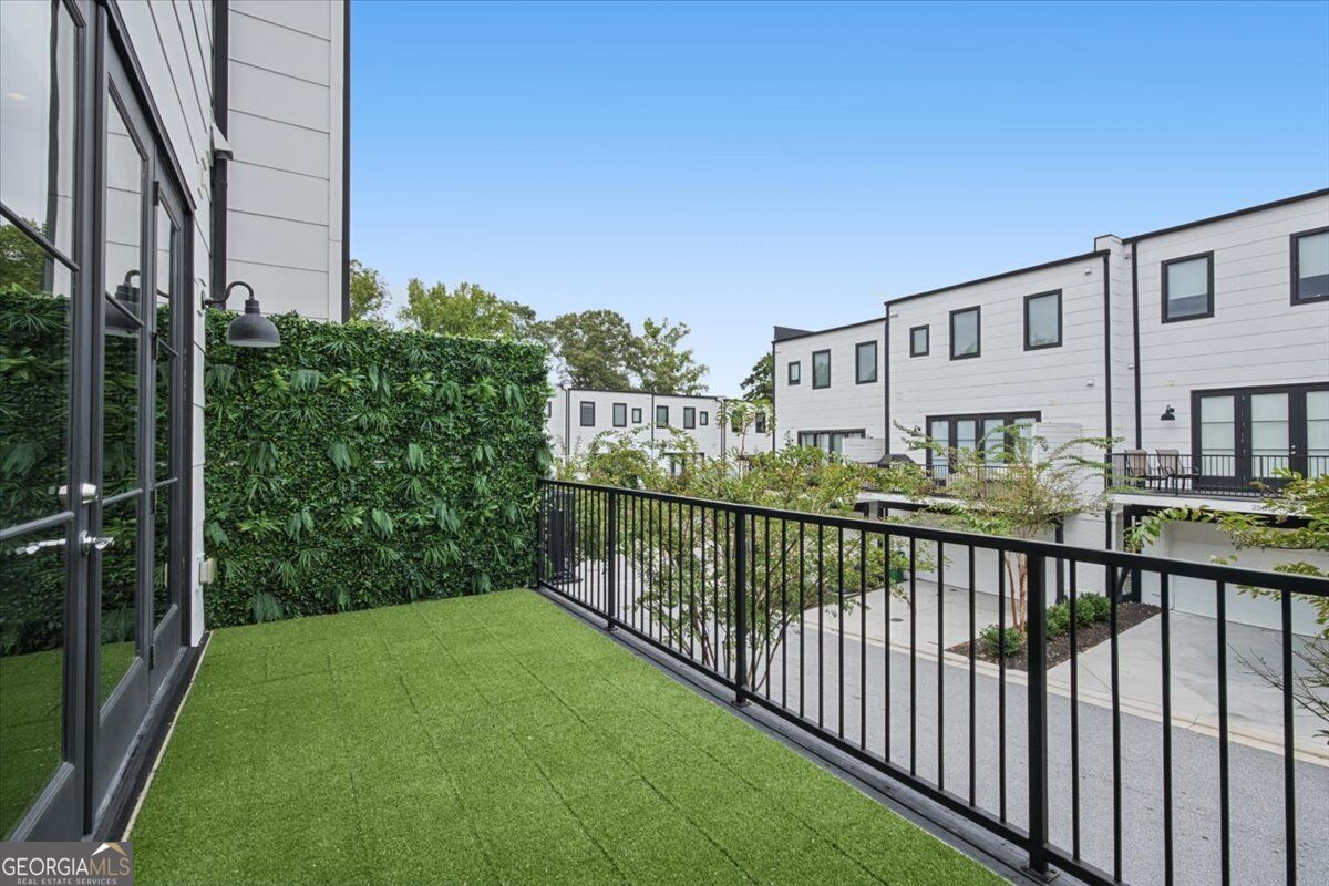 2528 Appleden Place # 9 Property Photo 15