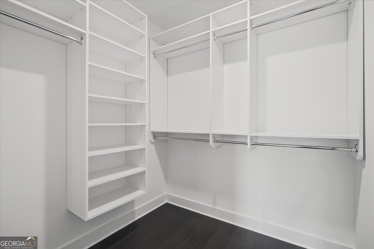 2528 Appleden Place # 9 Property Photo 44