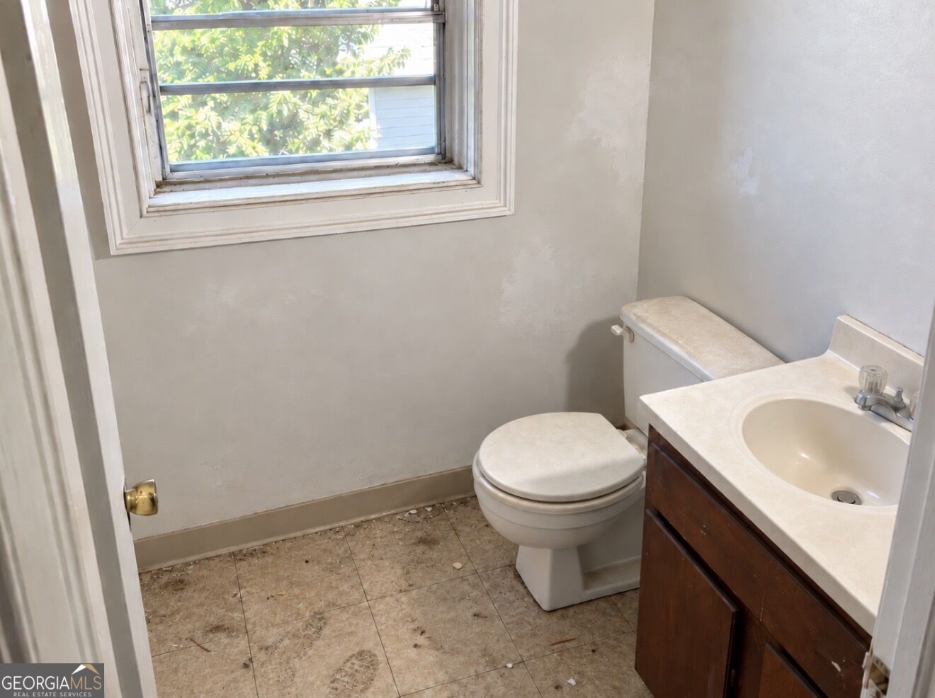 2152 Wesley Chapel Road Property Photo 4
