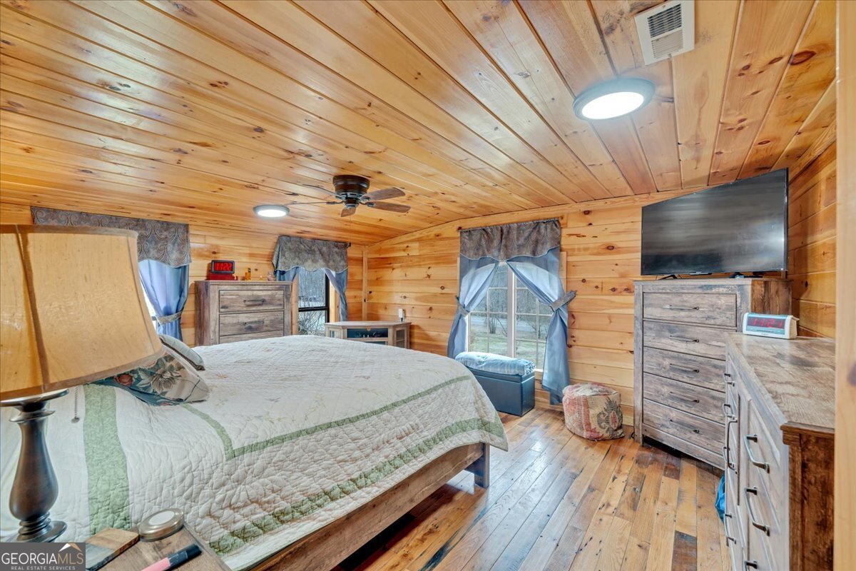 4253 Swallows Creek Road Property Photo 19