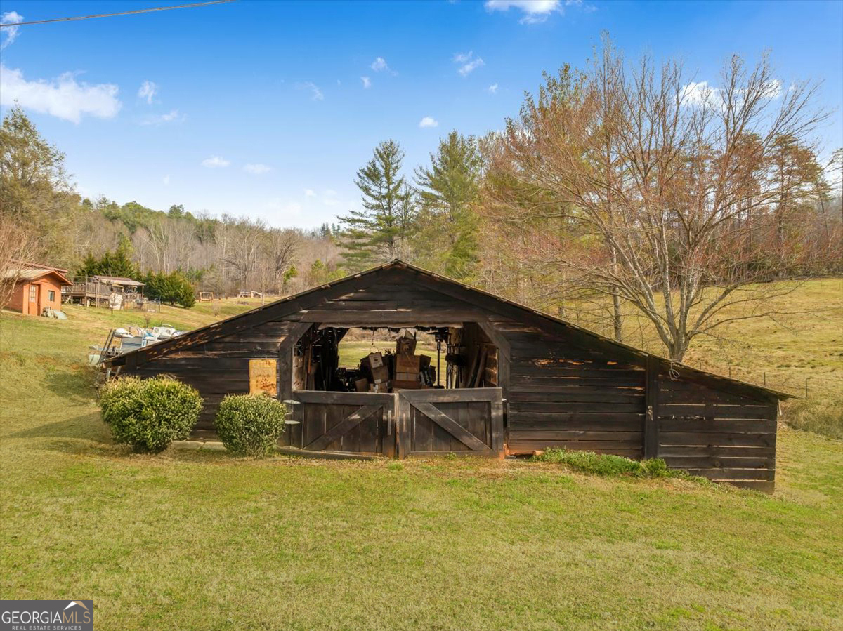 4253 Swallows Creek Road Property Photo 56