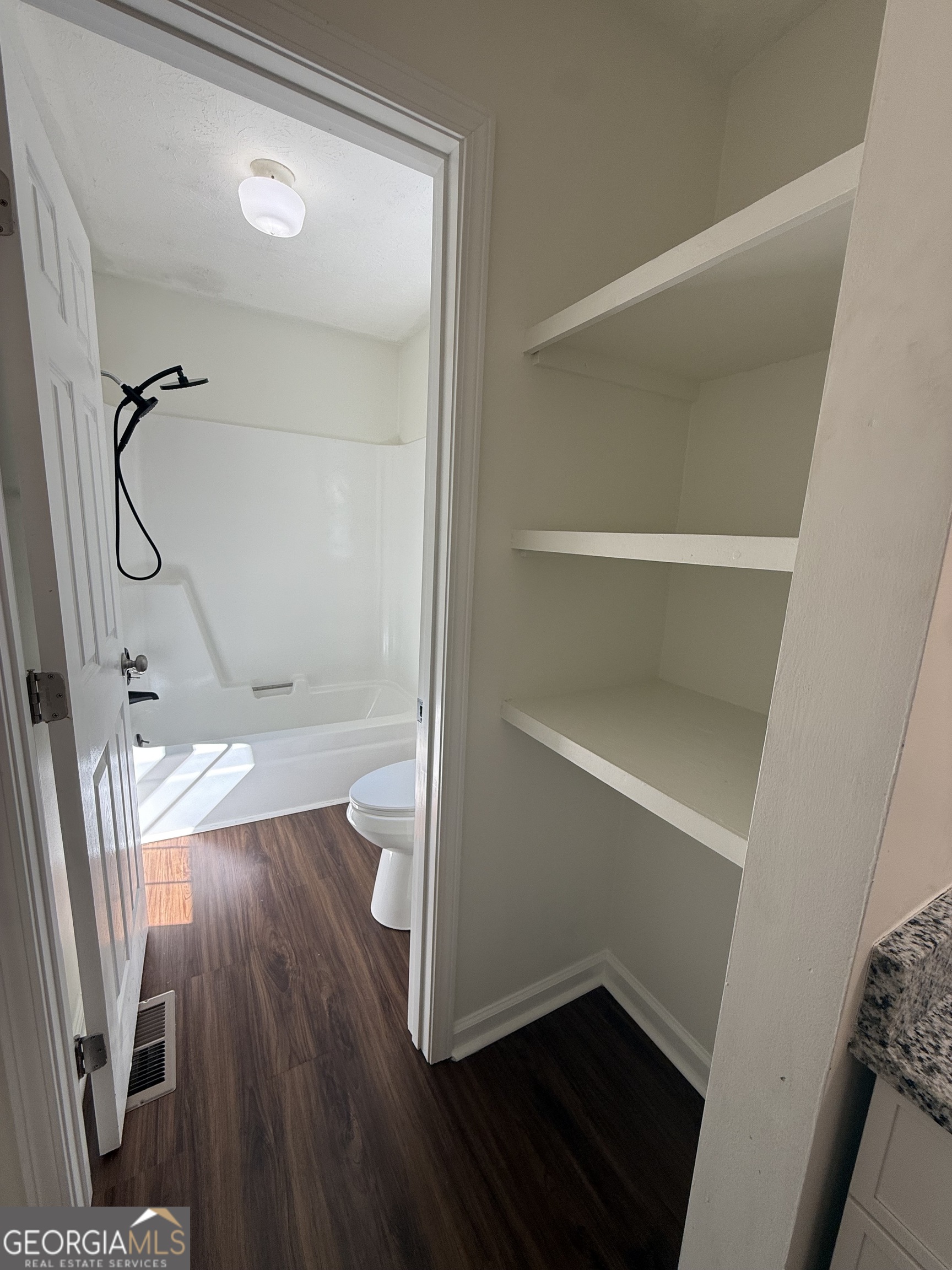 508 Merrill Lane Property Photo 32