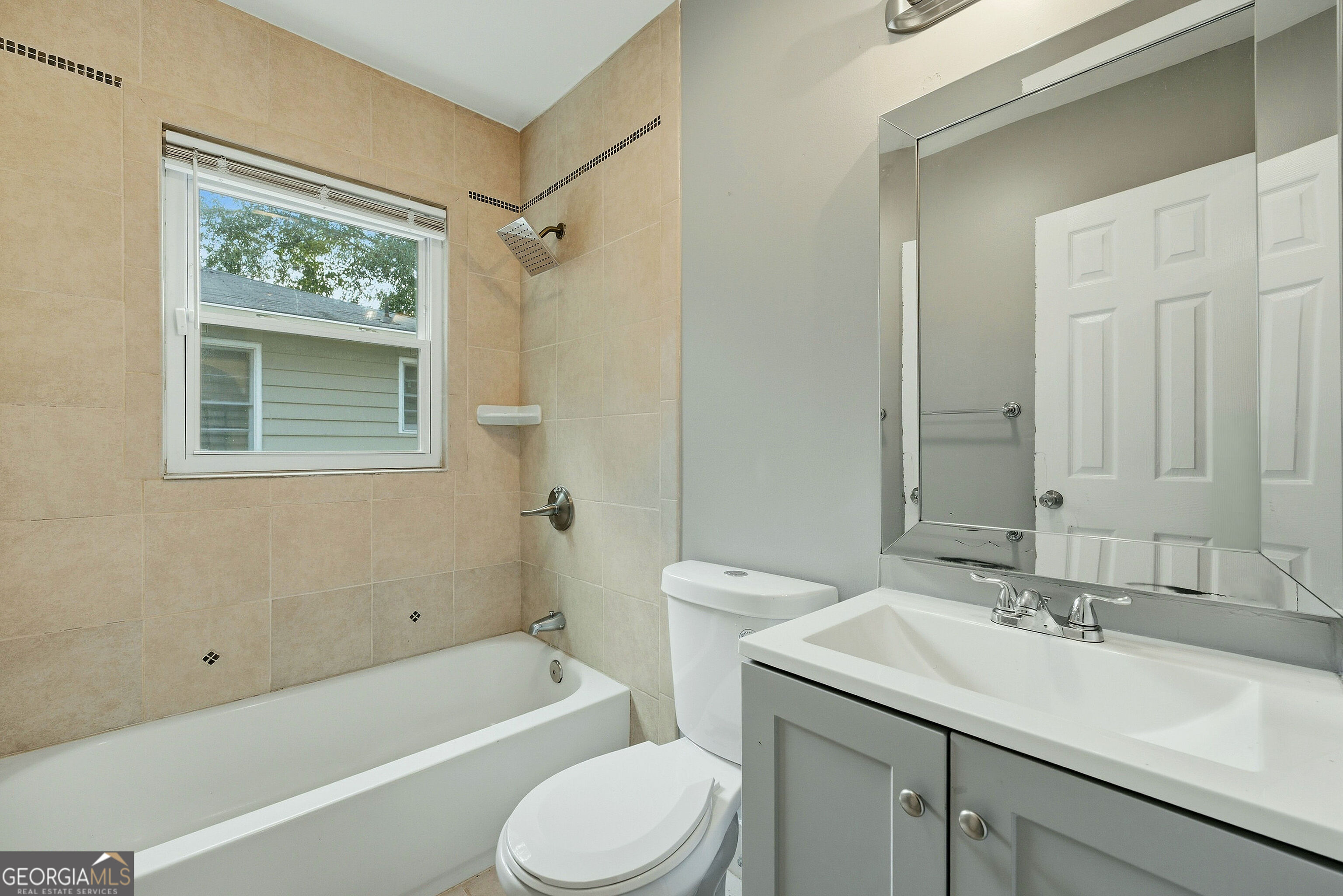 1001 Moreland Drive Property Photo 15