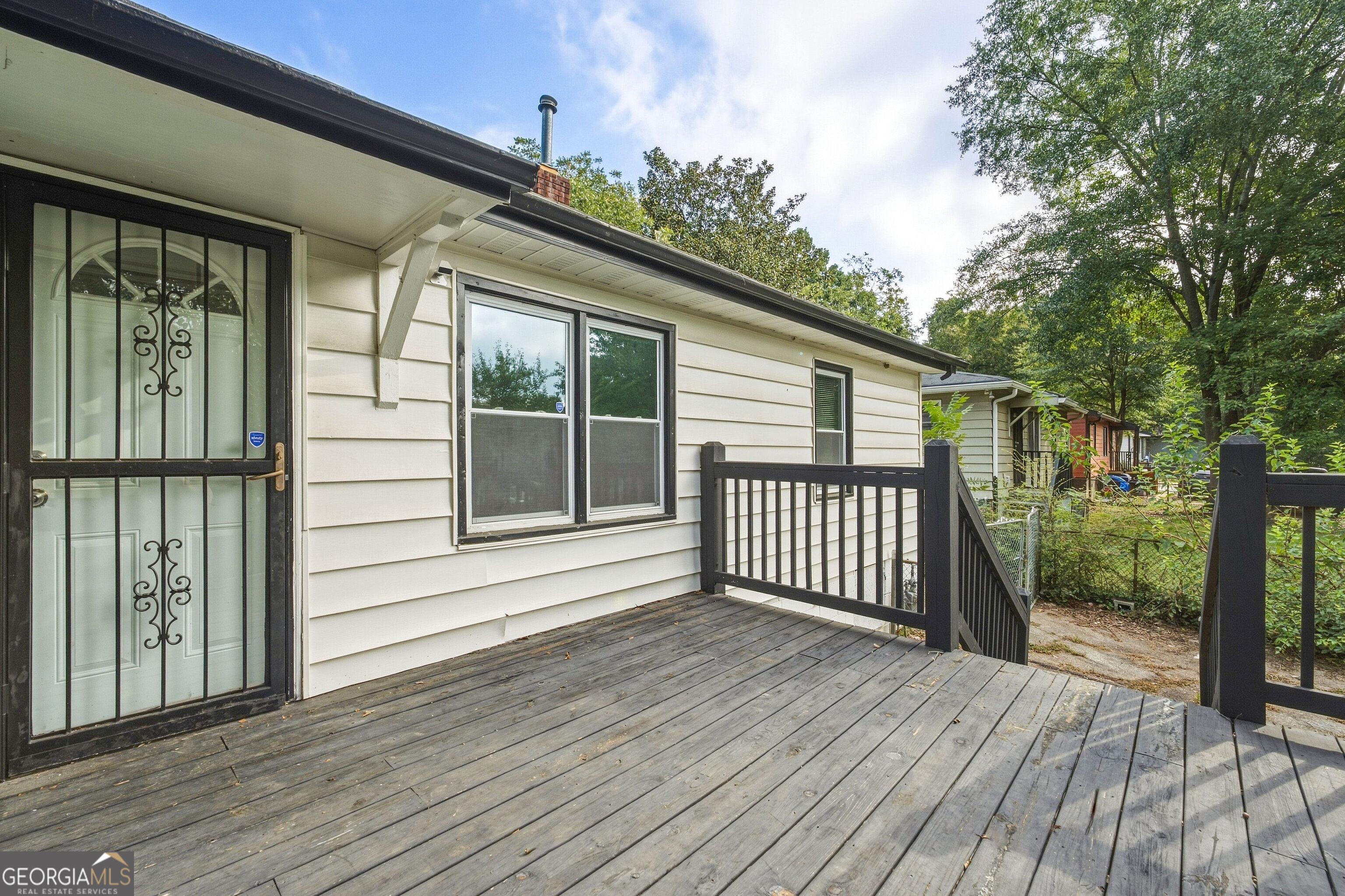 1001 Moreland Drive Property Photo 16