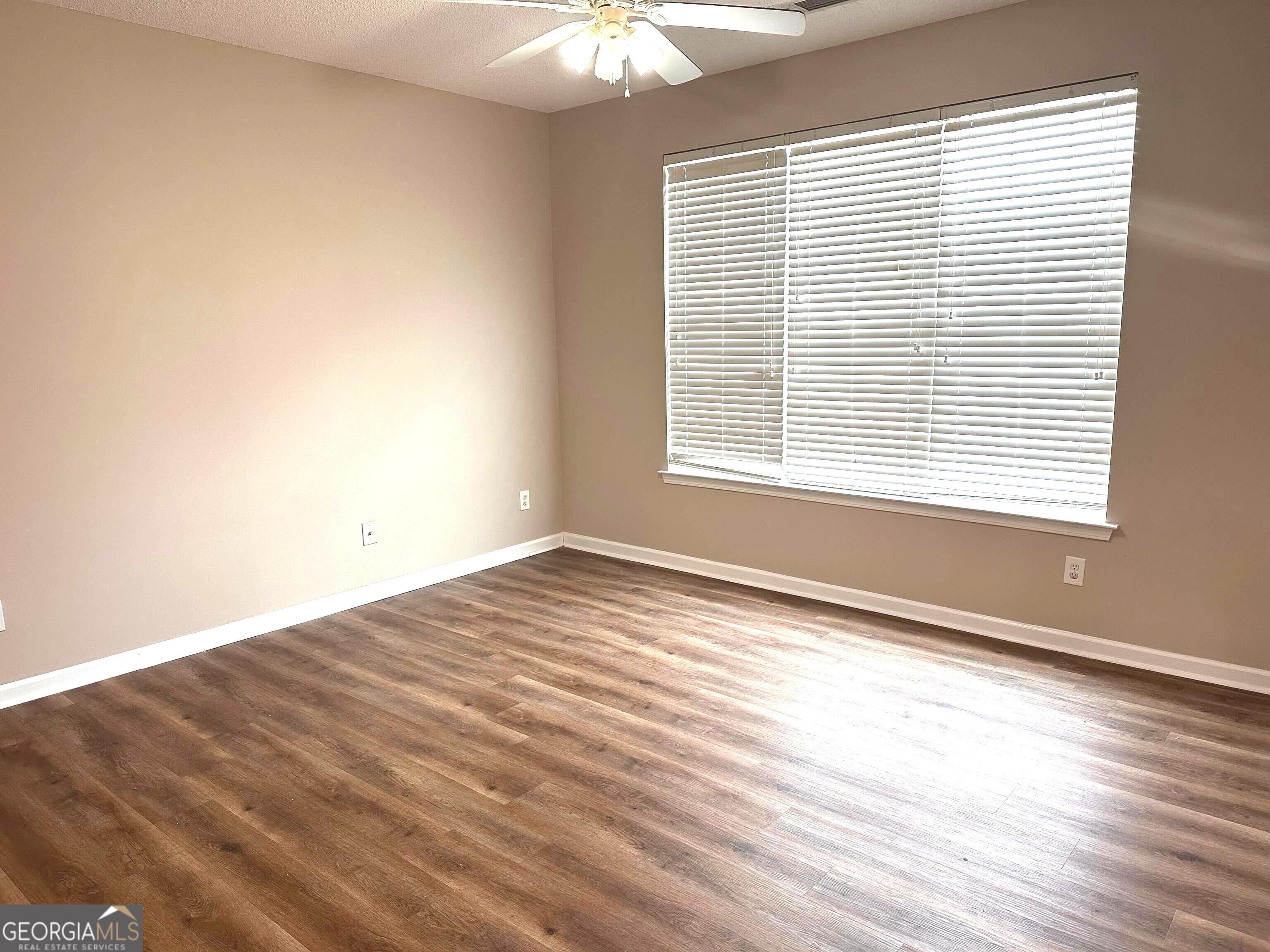 11326 Kayla Drive Property Photo 8