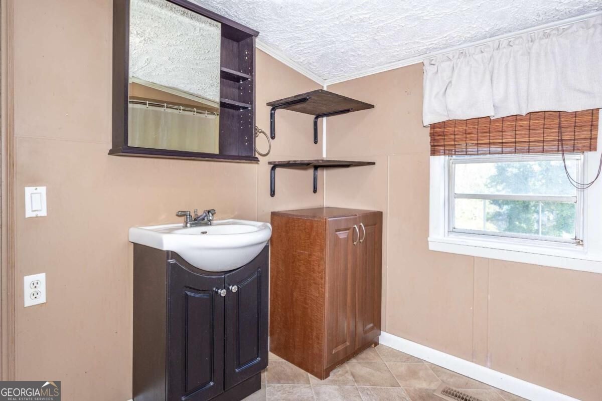65 Lucille Avenue Property Photo 21