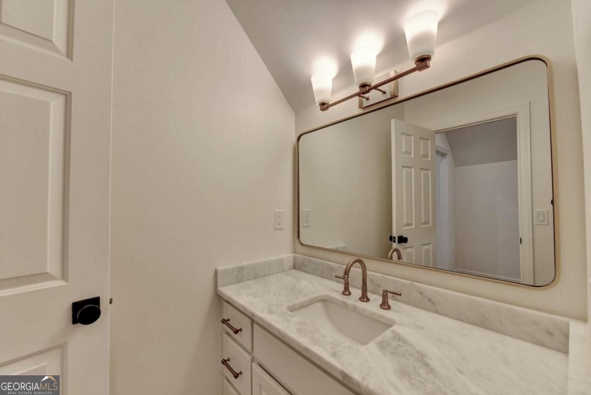 7060 Redcliff Court Property Photo 42