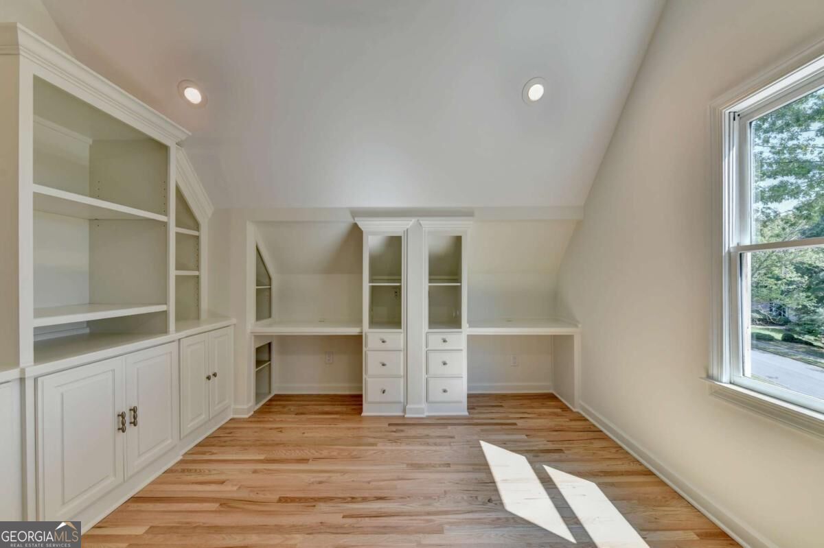 7060 Redcliff Court Property Photo 44