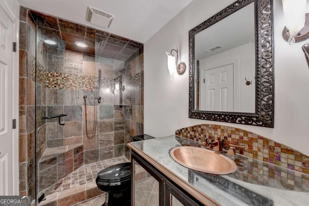 7060 Redcliff Court Property Photo 62
