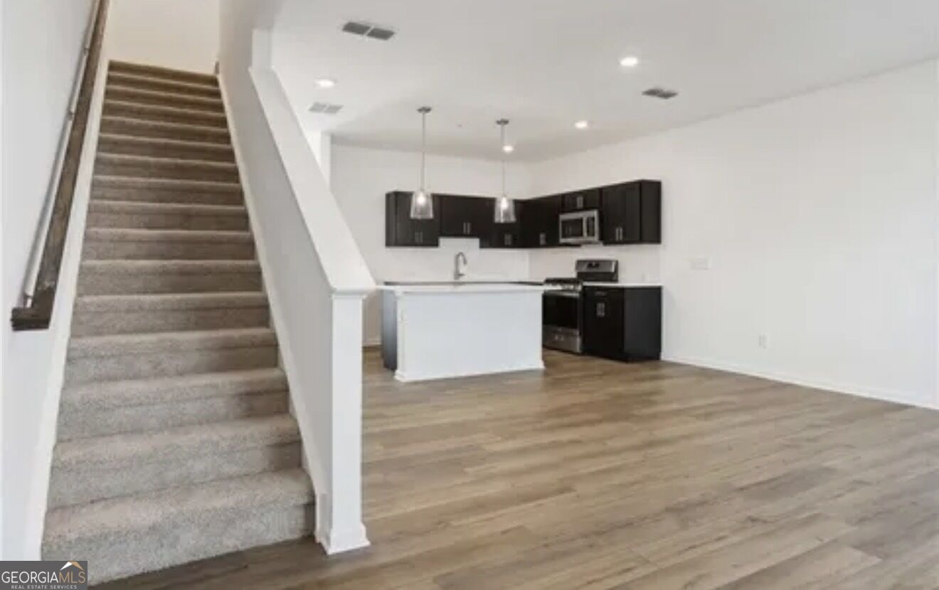 2106 Stillhaven Place Property Photo 5
