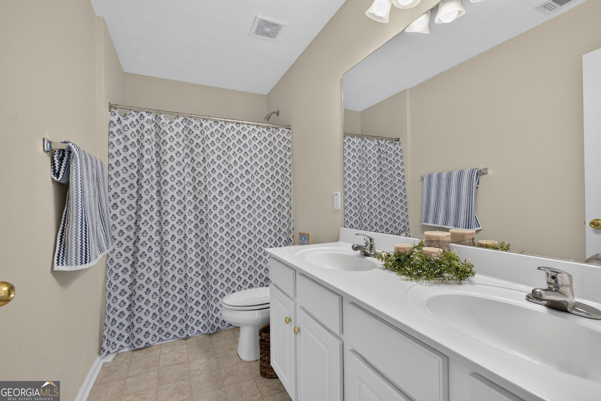 121 Andrea Lane Property Photo 24