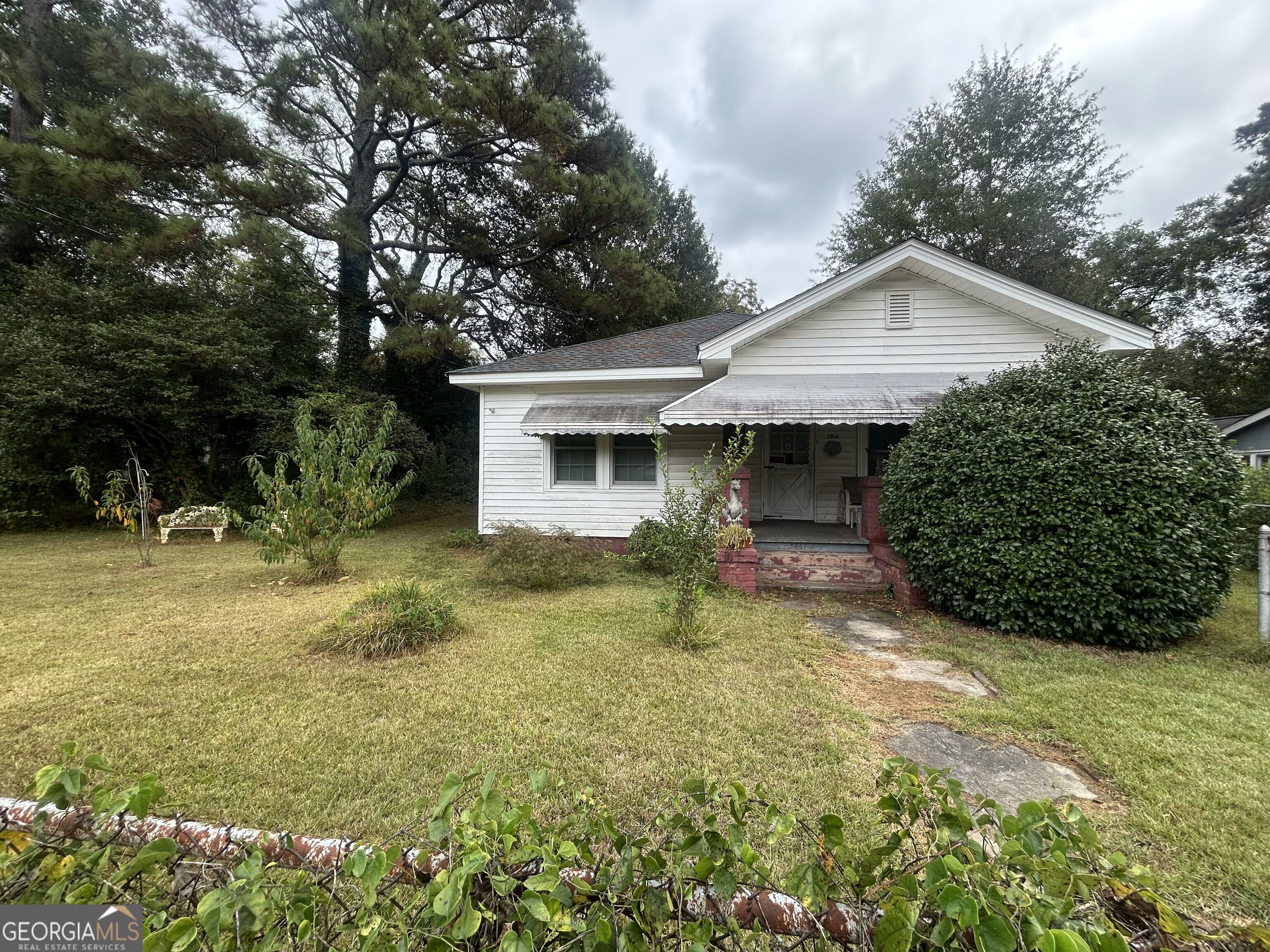 3861 Grand Avenue Property Photo 1