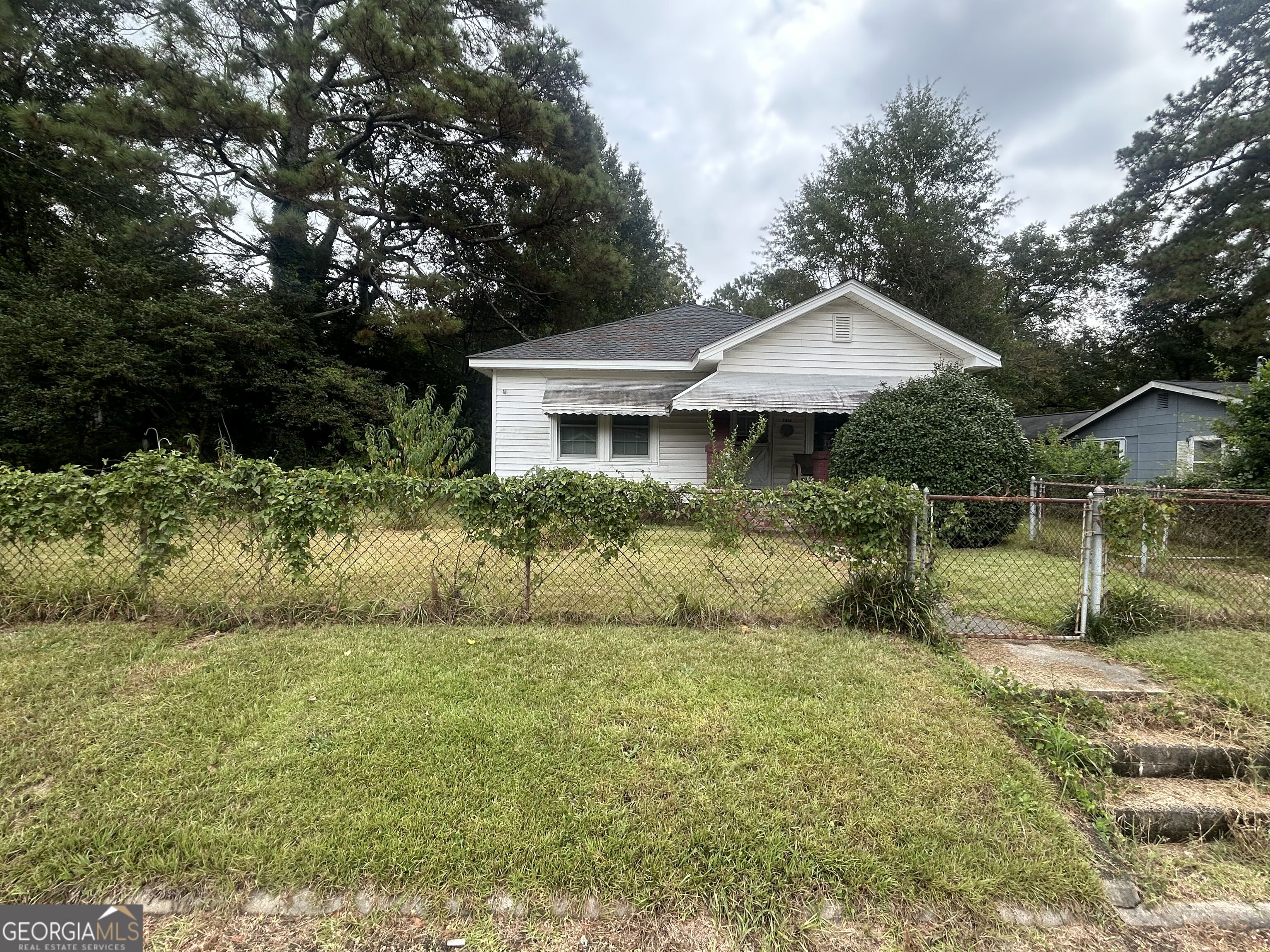 3861 Grand Avenue Property Photo 2