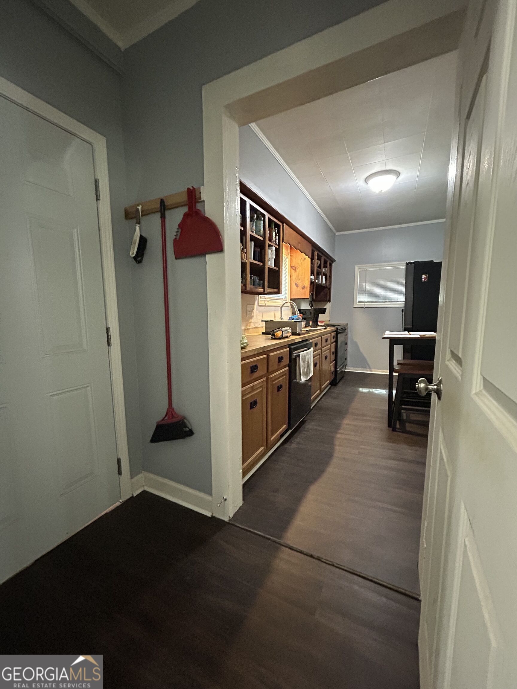 3861 Grand Avenue Property Photo 8