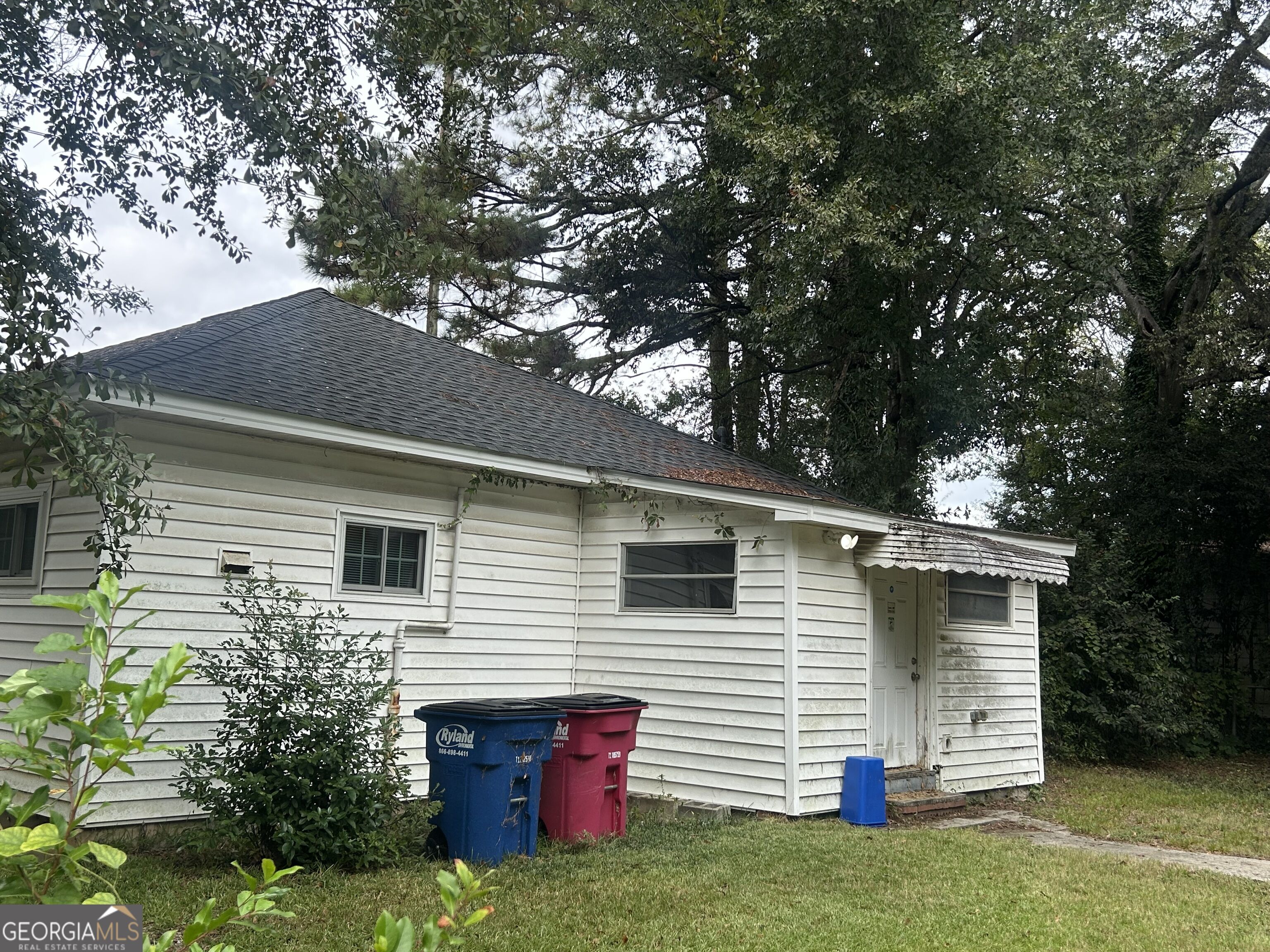 3861 Grand Avenue Property Photo 10