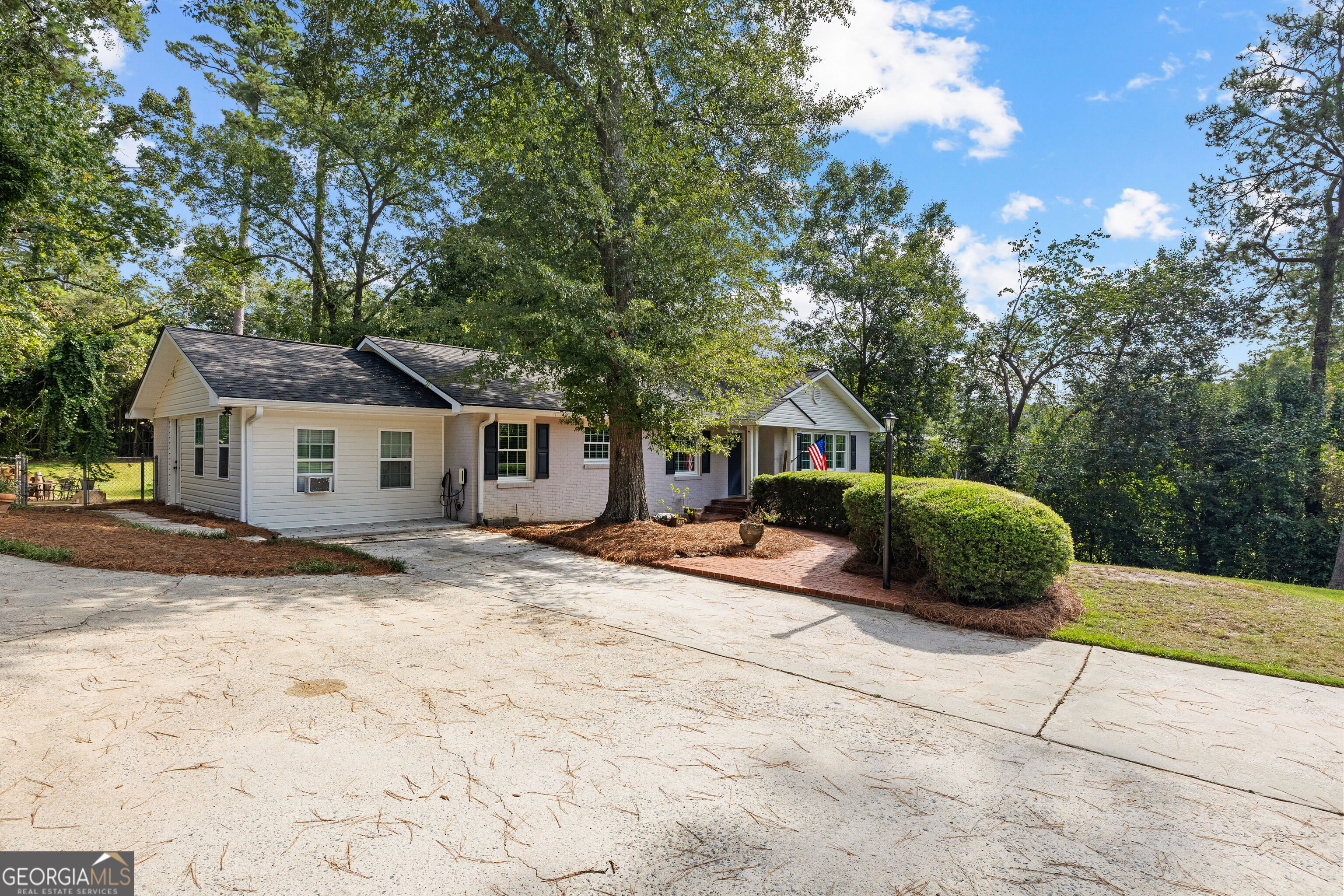 2935 Victoria Circle Property Photo 1