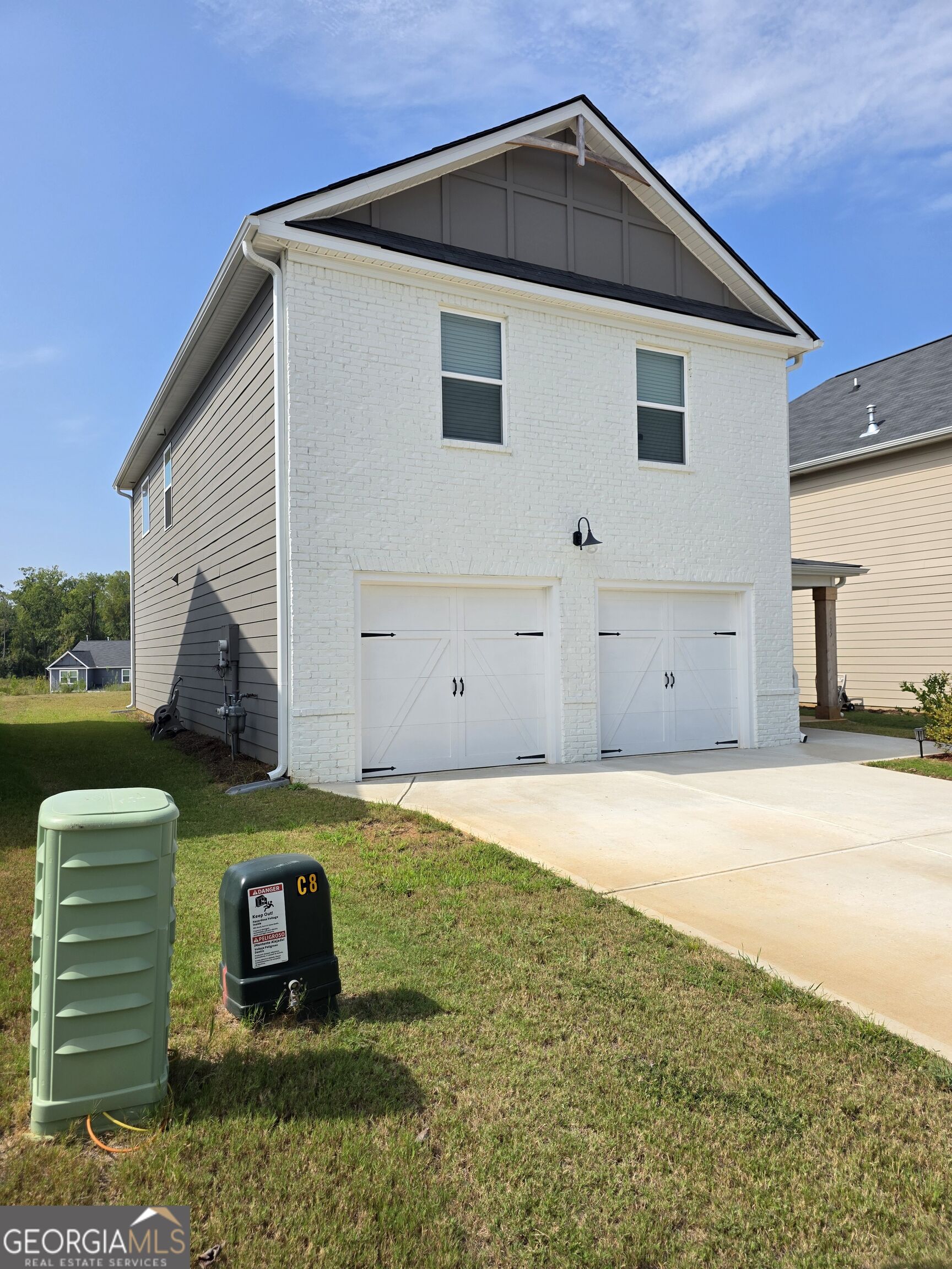 205 River Meadow Drive Property Photo 3