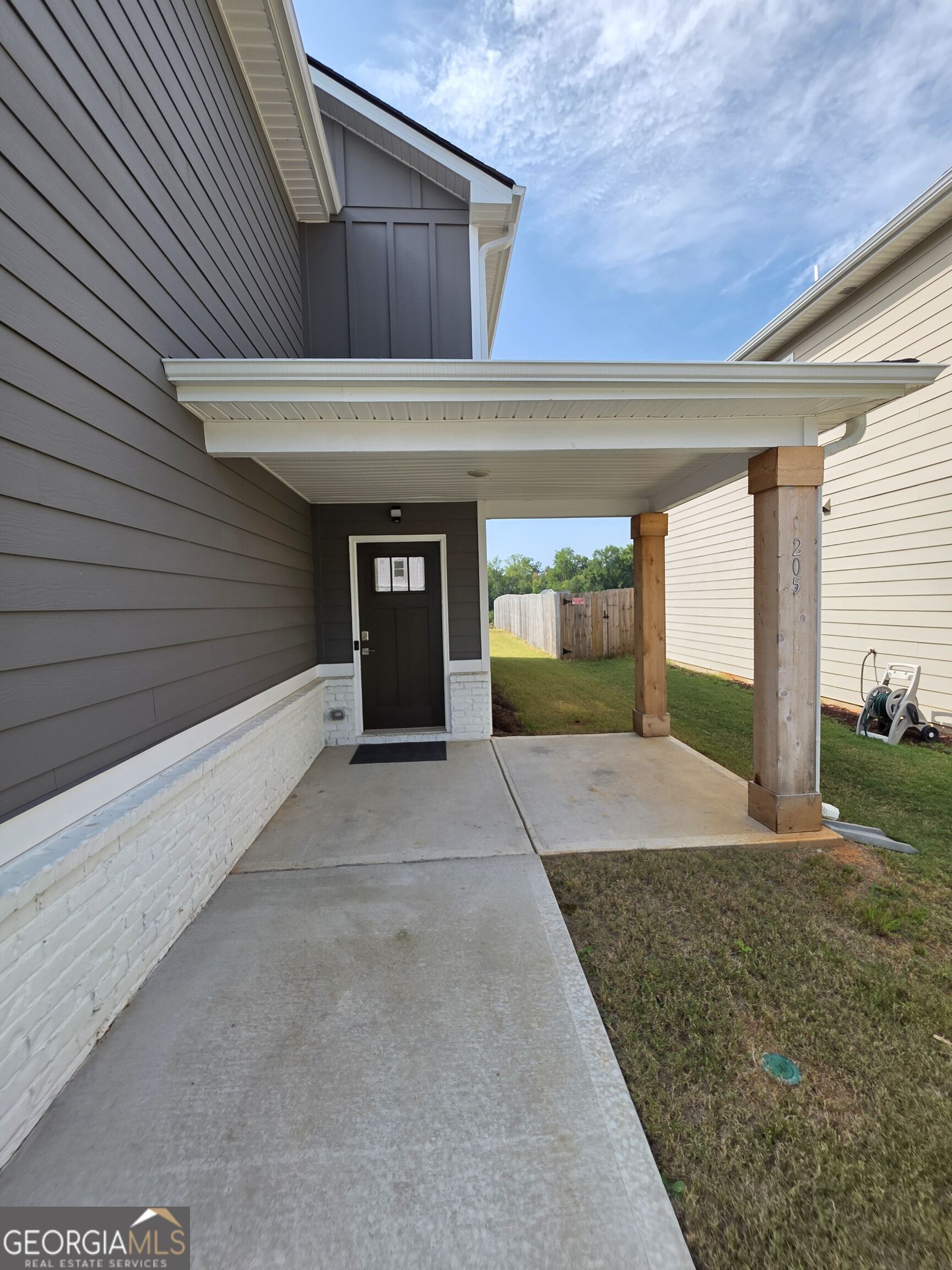 205 River Meadow Drive Property Photo 6