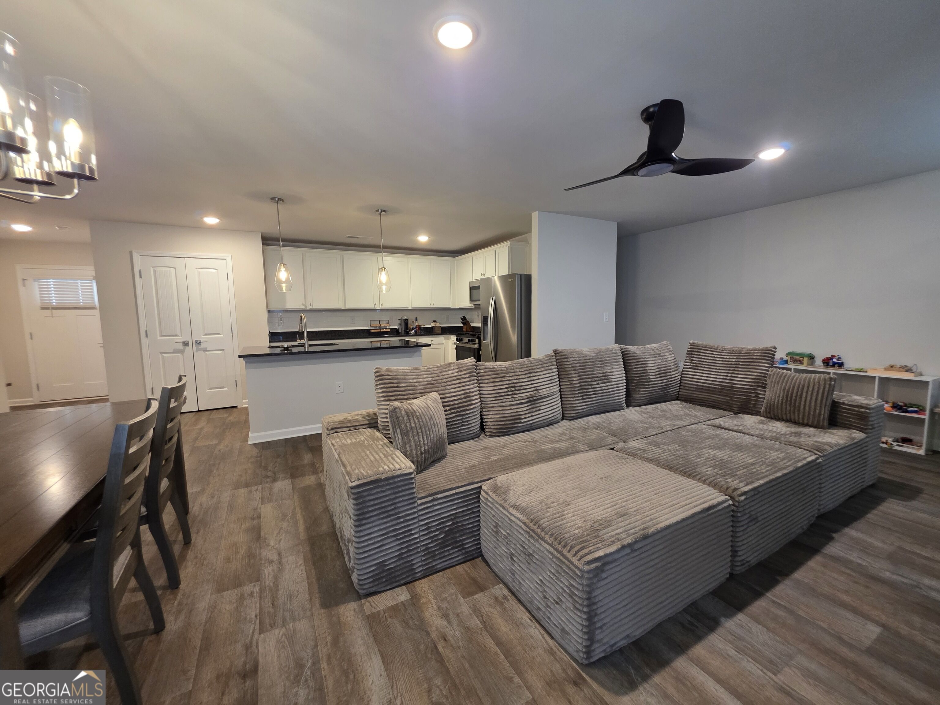 205 River Meadow Drive Property Photo 17