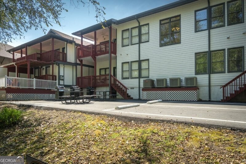 892 Edelweiss Strasse # 501 Property Photo 4