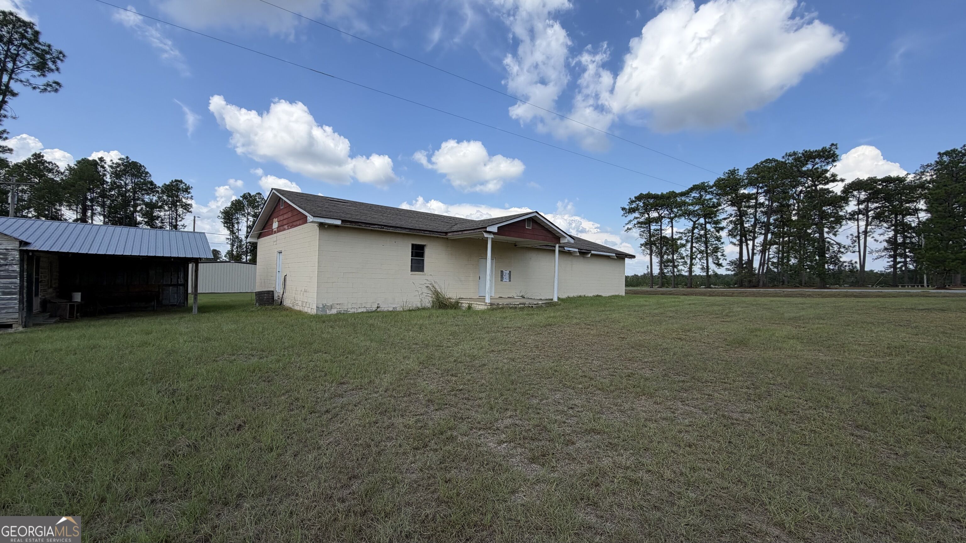 3291 Highway 126 Property Photo 2