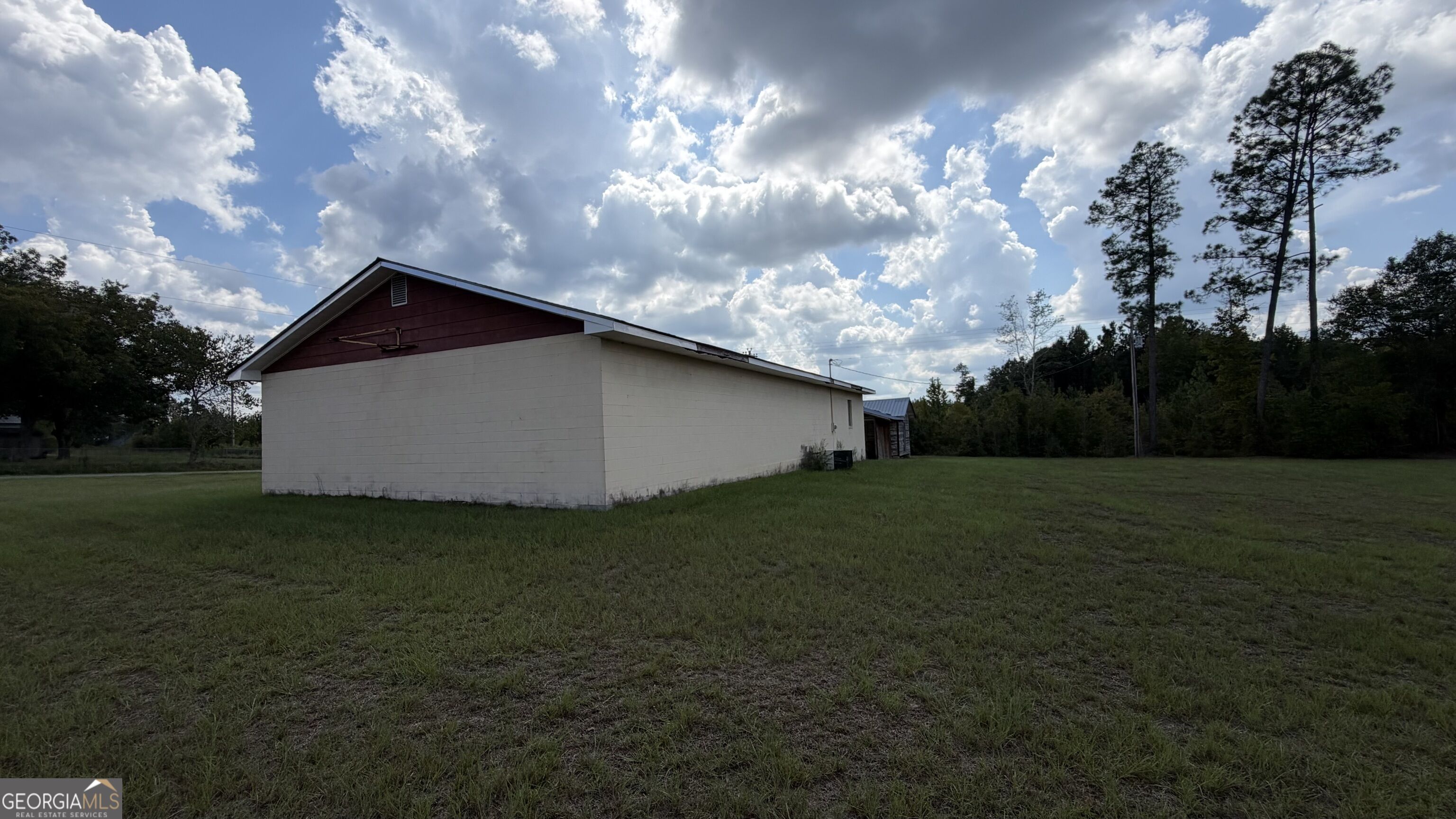 3291 Highway 126 Property Photo 6
