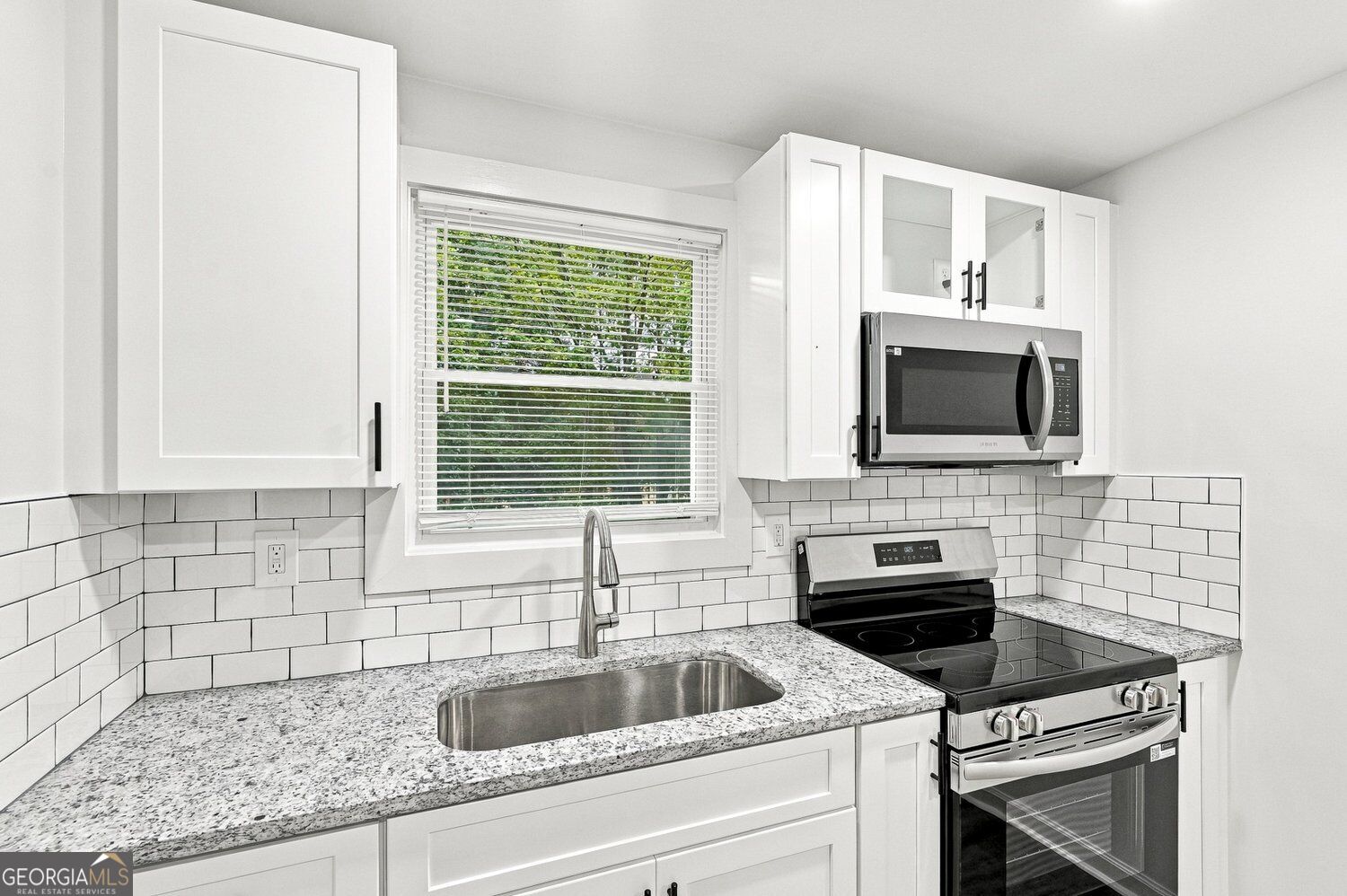 2396 Scoggins Road Property Photo 10