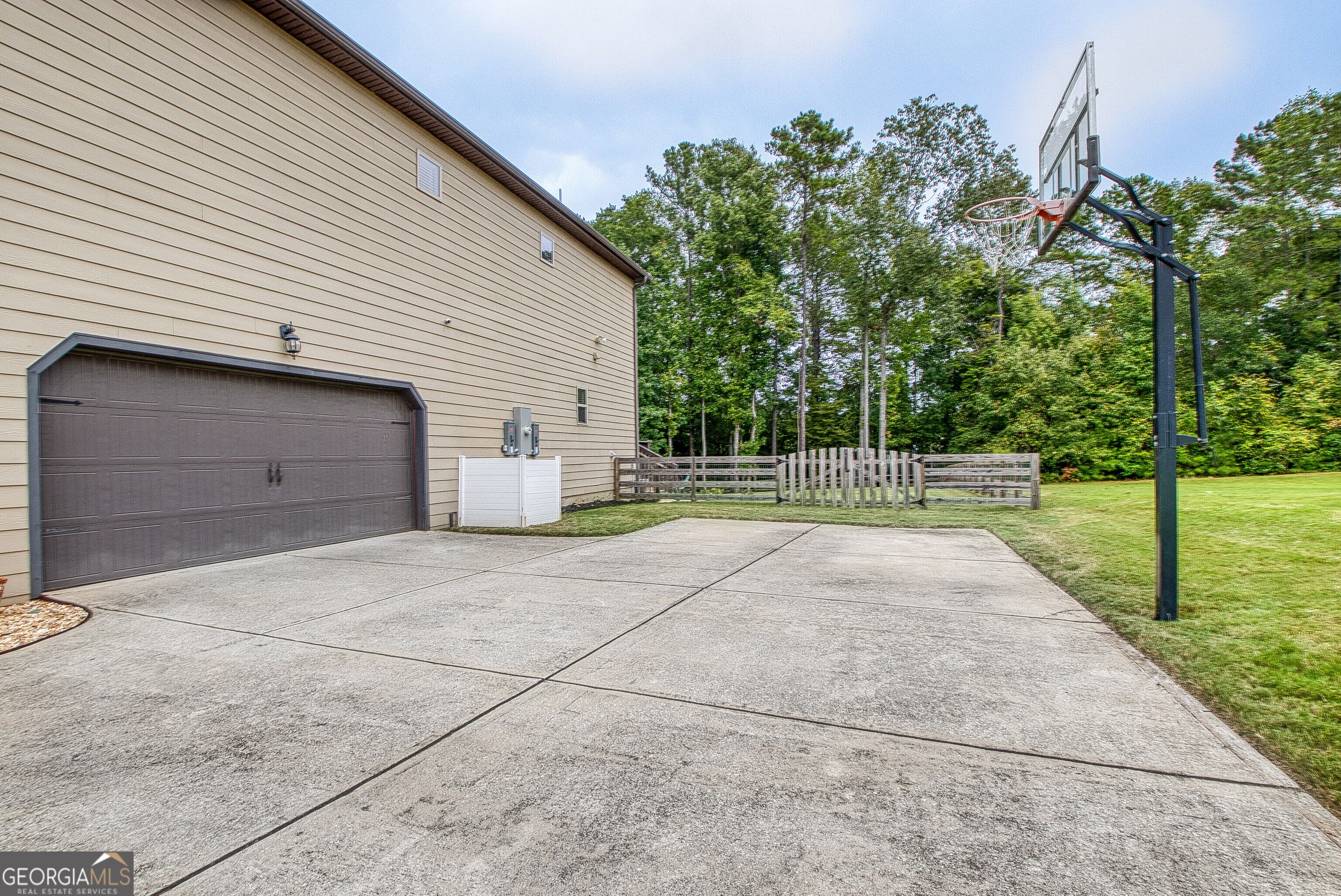 150 Charleston Drive Property Photo 72