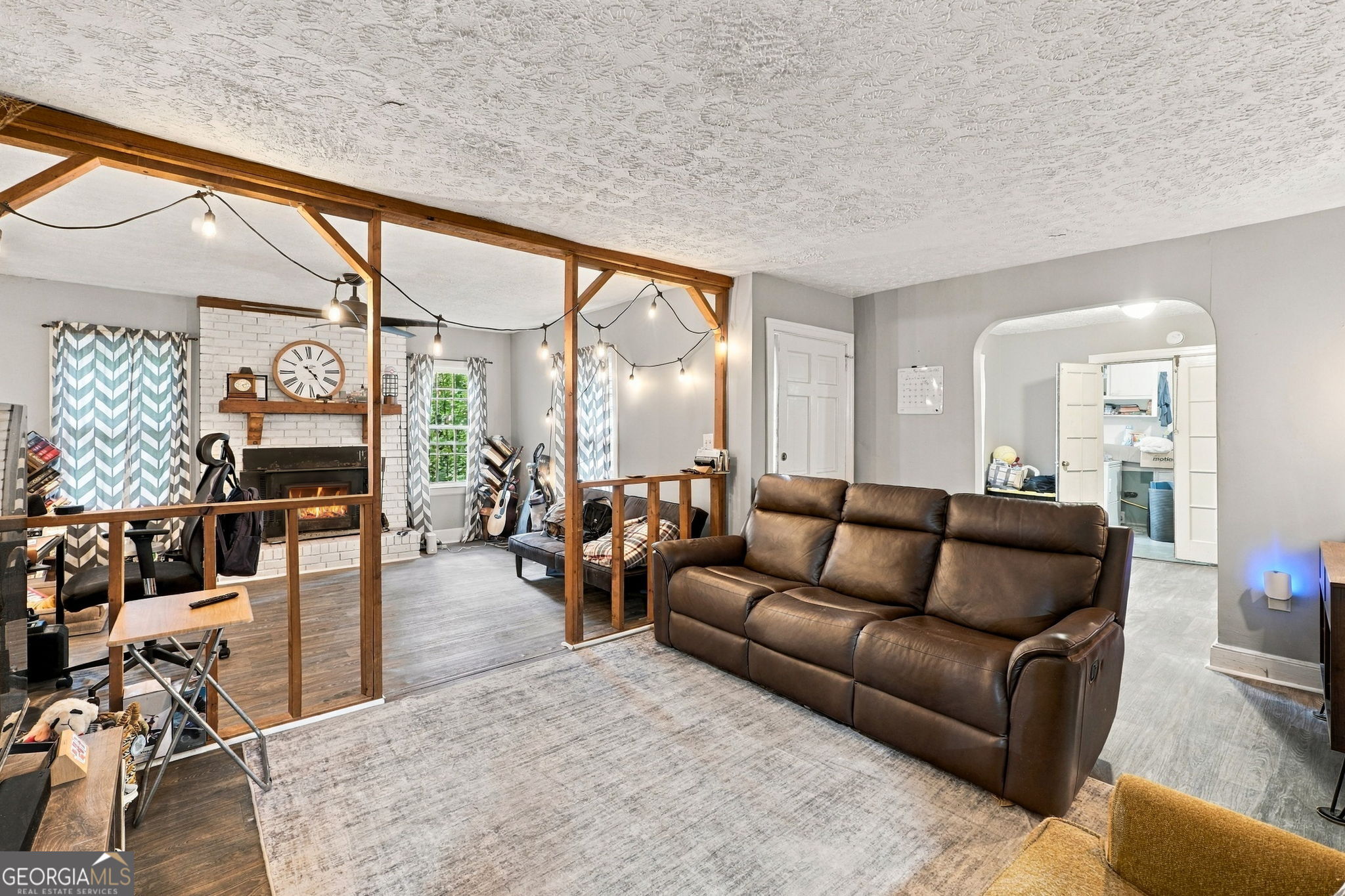 1580 Laird Road Property Photo 12