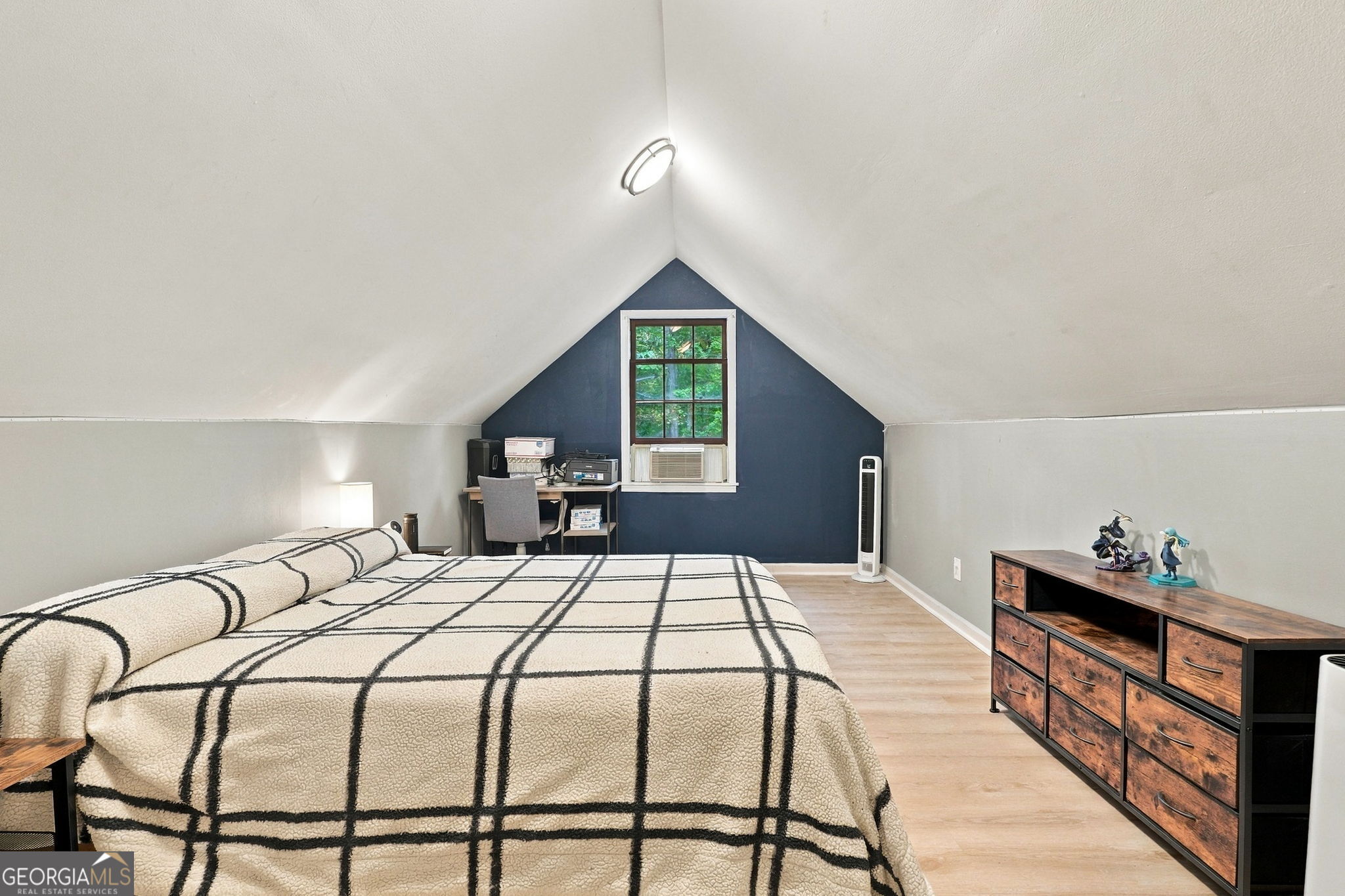 1580 Laird Road Property Photo 25