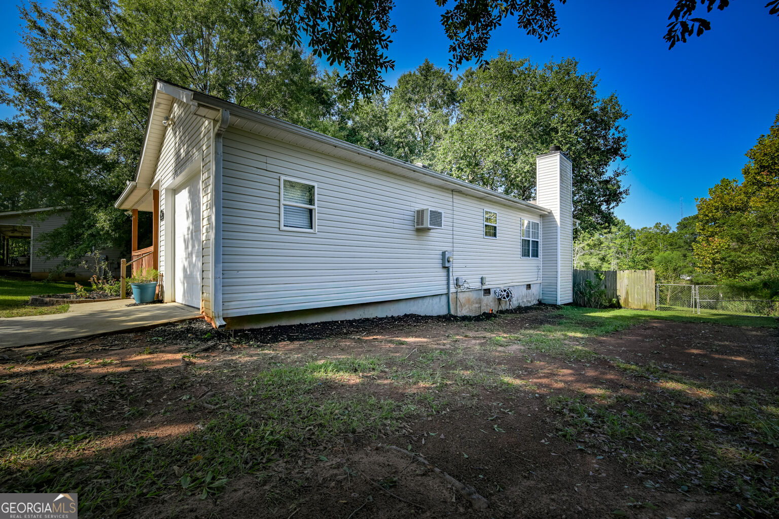 1167 Bell Circle Property Photo 3