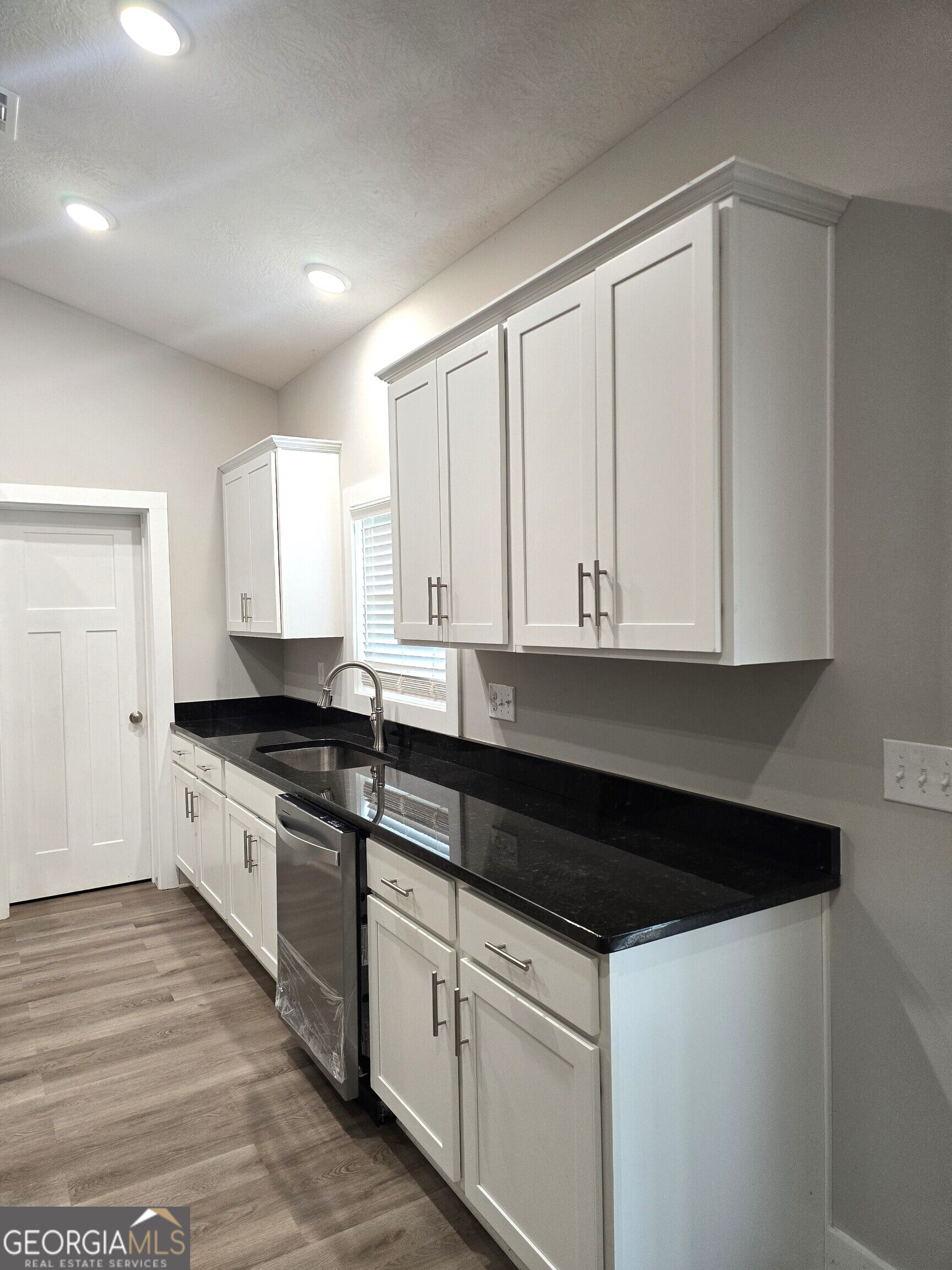 169 E Sheppard Street Property Photo 5