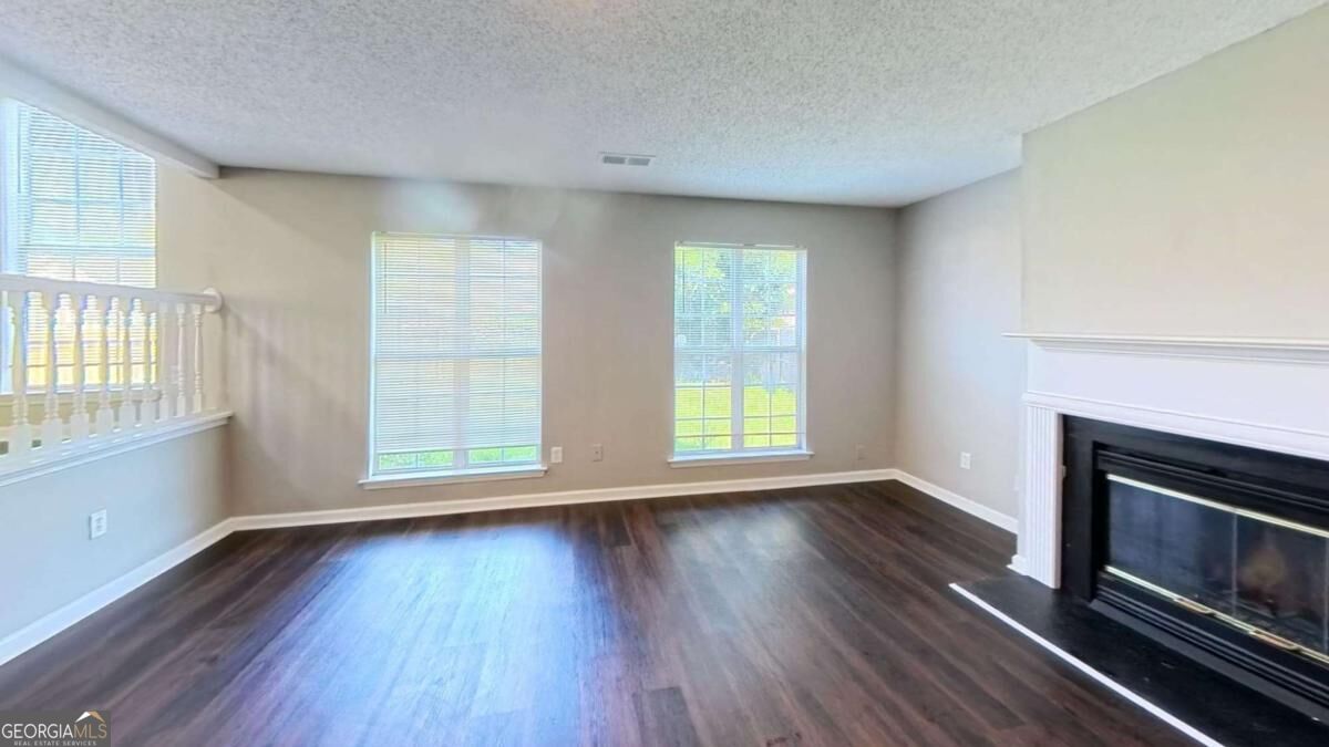 3328 Waggoner Place Property Photo 11