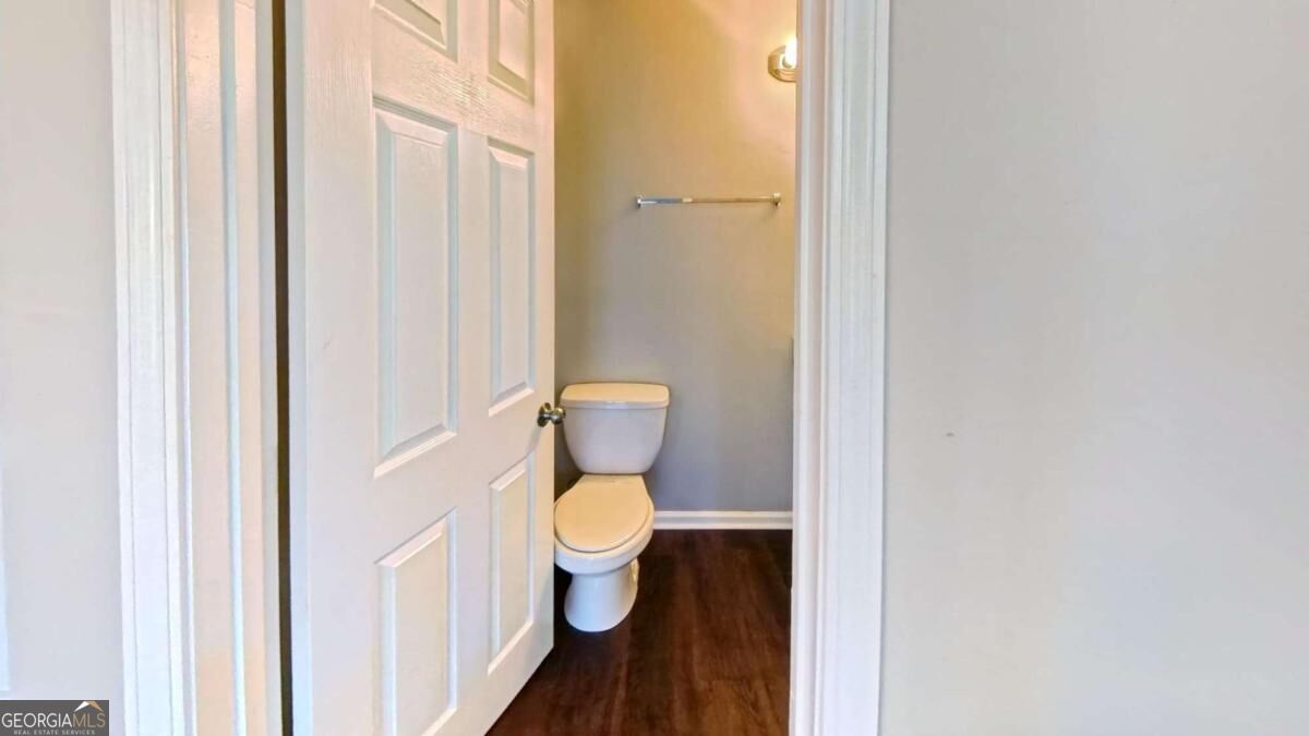 3328 Waggoner Place Property Photo 13
