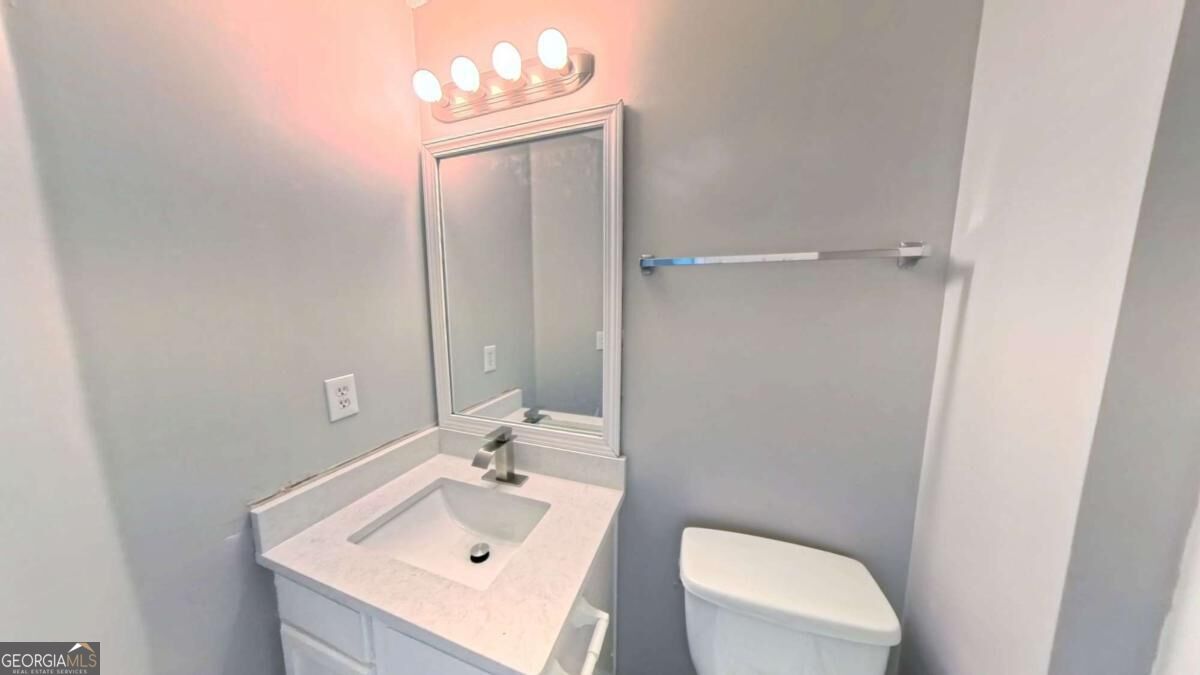 3328 Waggoner Place Property Photo 27