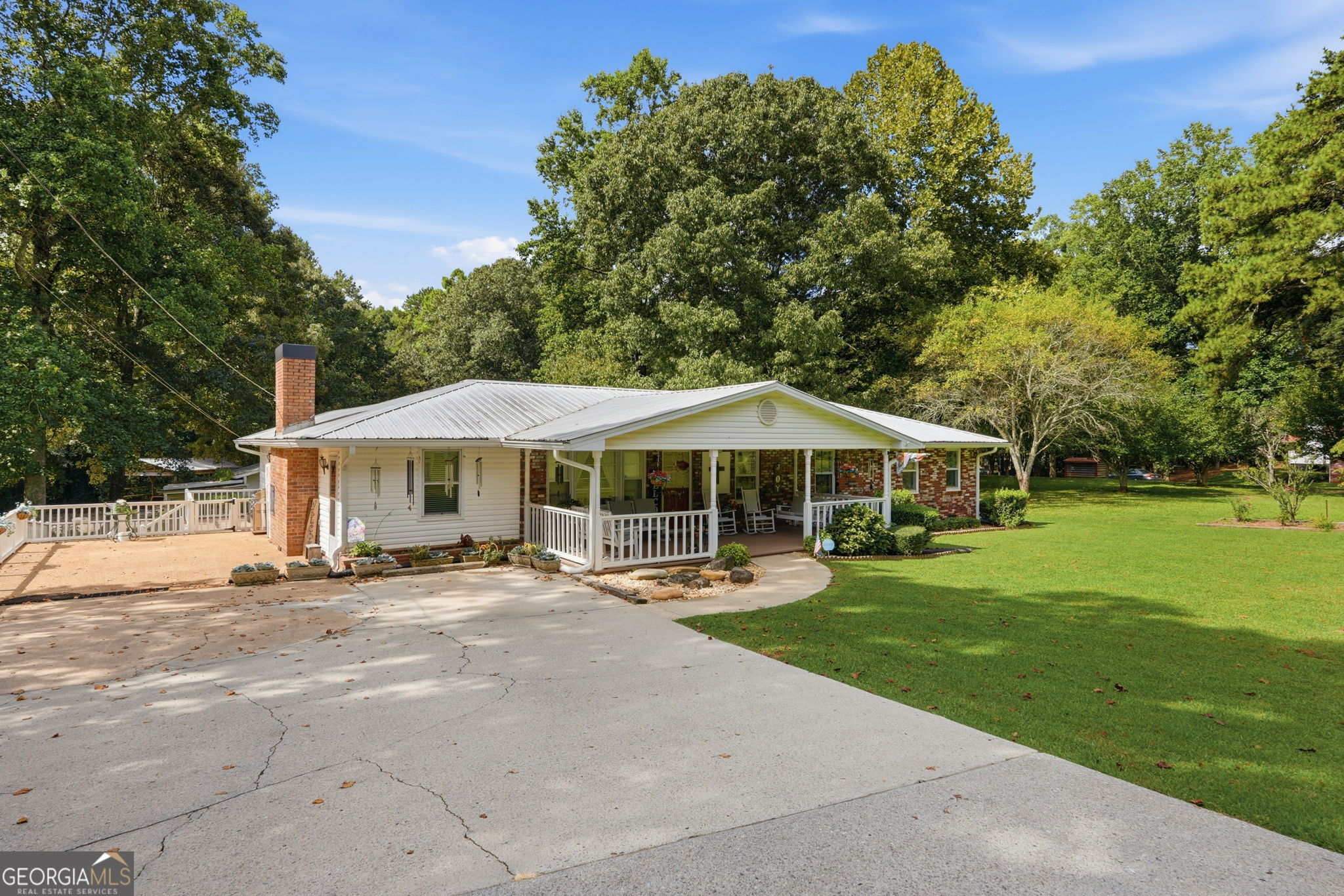 6757 Campground Road Property Photo 3
