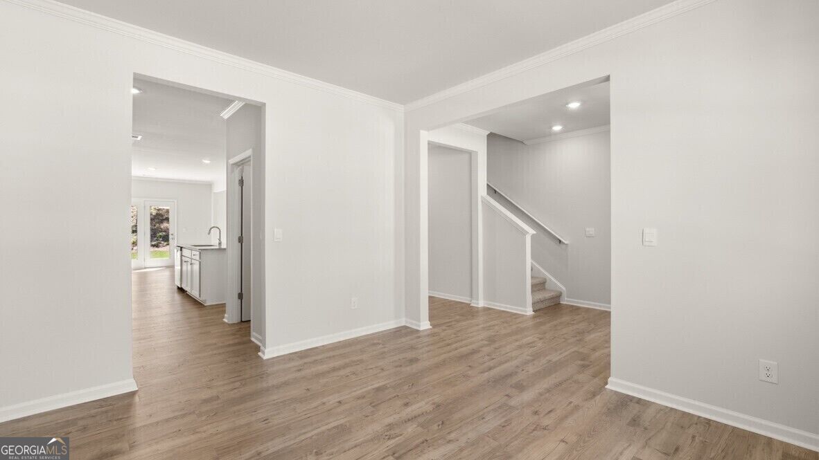 40 Hampshire Court Property Photo 5