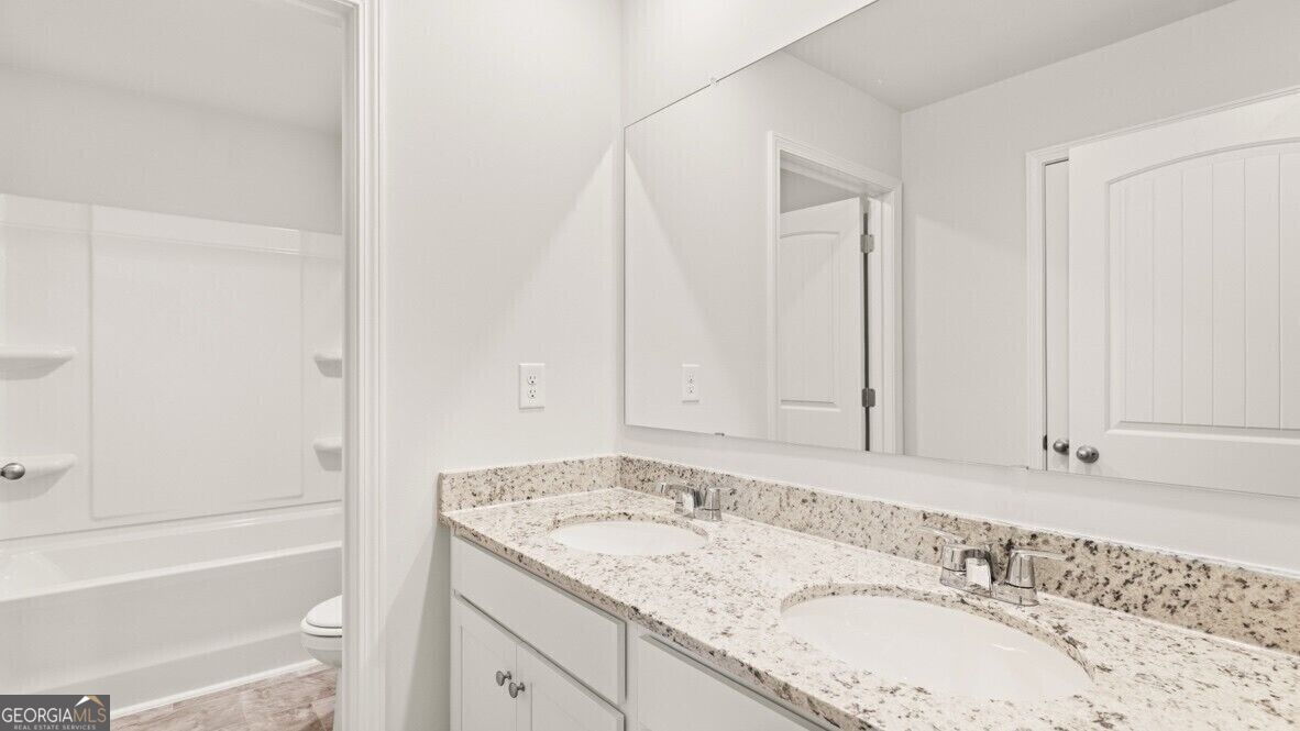 40 Hampshire Court Property Photo 35