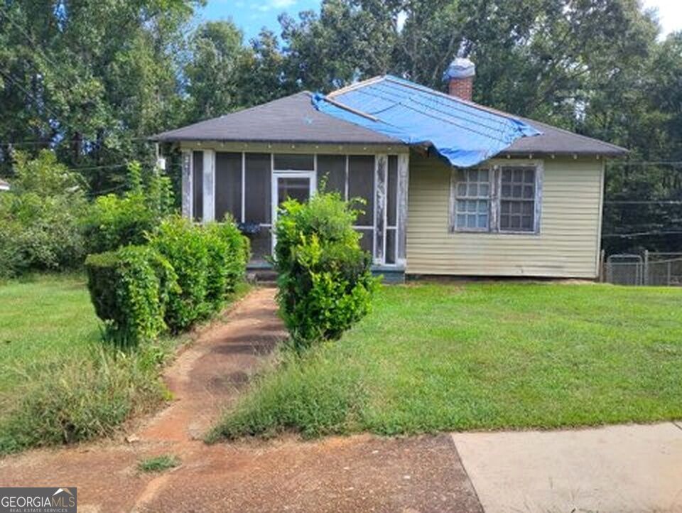 235 Deluxe Circle Property Photo 1
