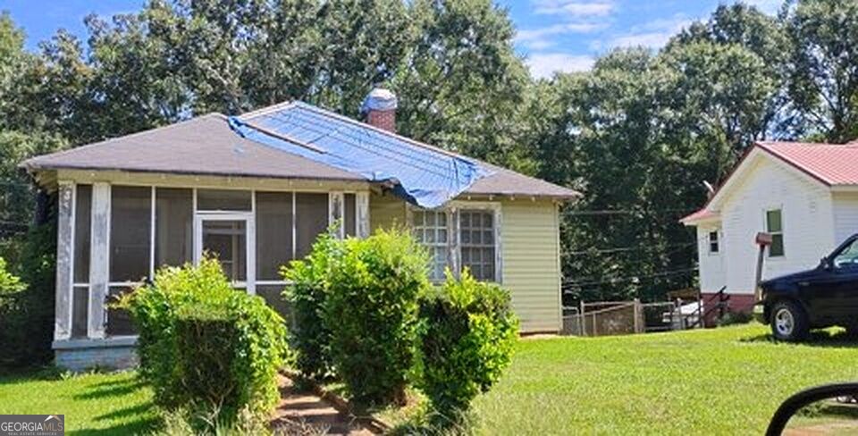 235 Deluxe Circle Property Photo 2