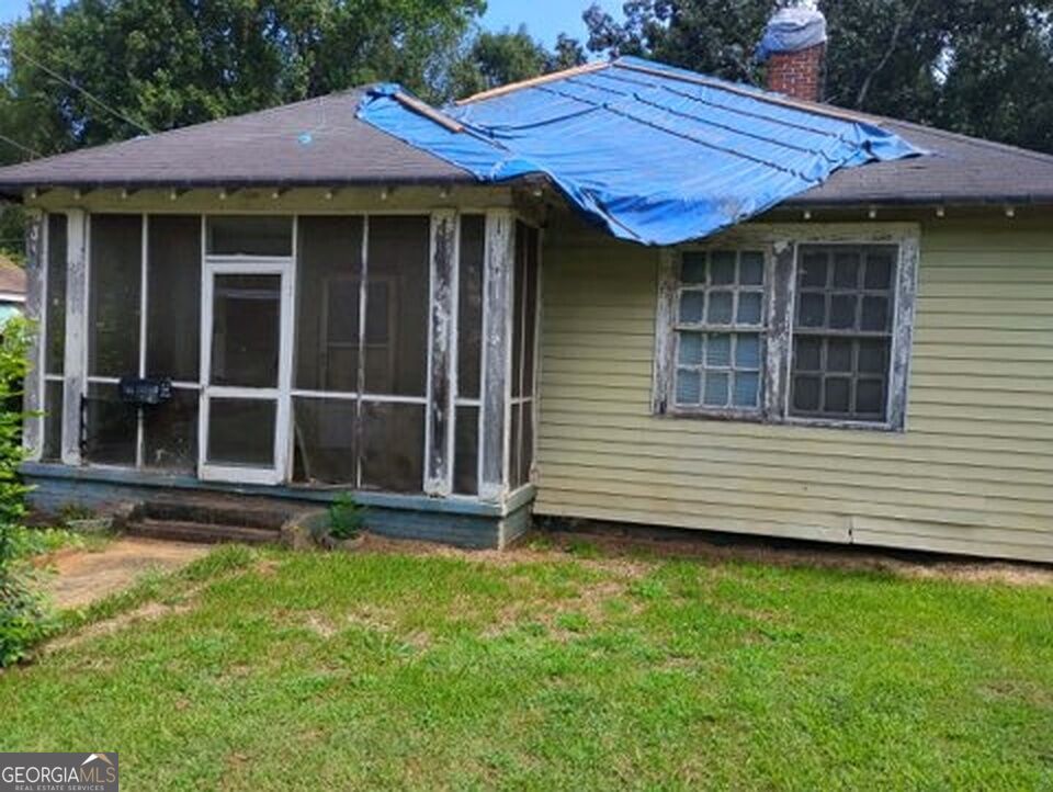 235 Deluxe Circle Property Photo 3