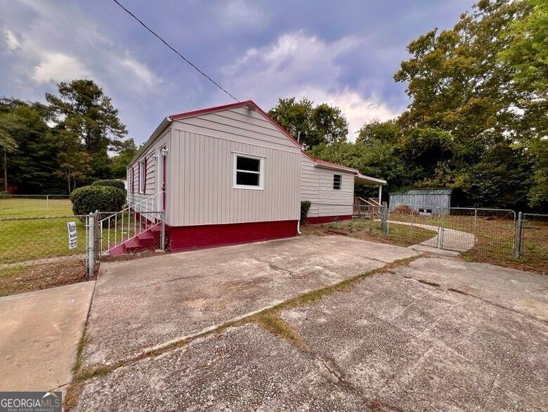1941 Harrison Road Property Photo 2