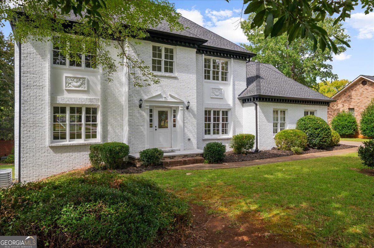 877 Jami Court Property Photo 3