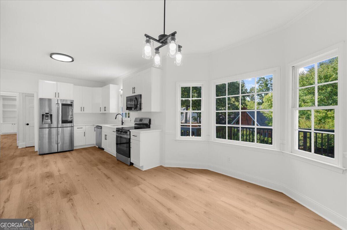 877 Jami Court Property Photo 18