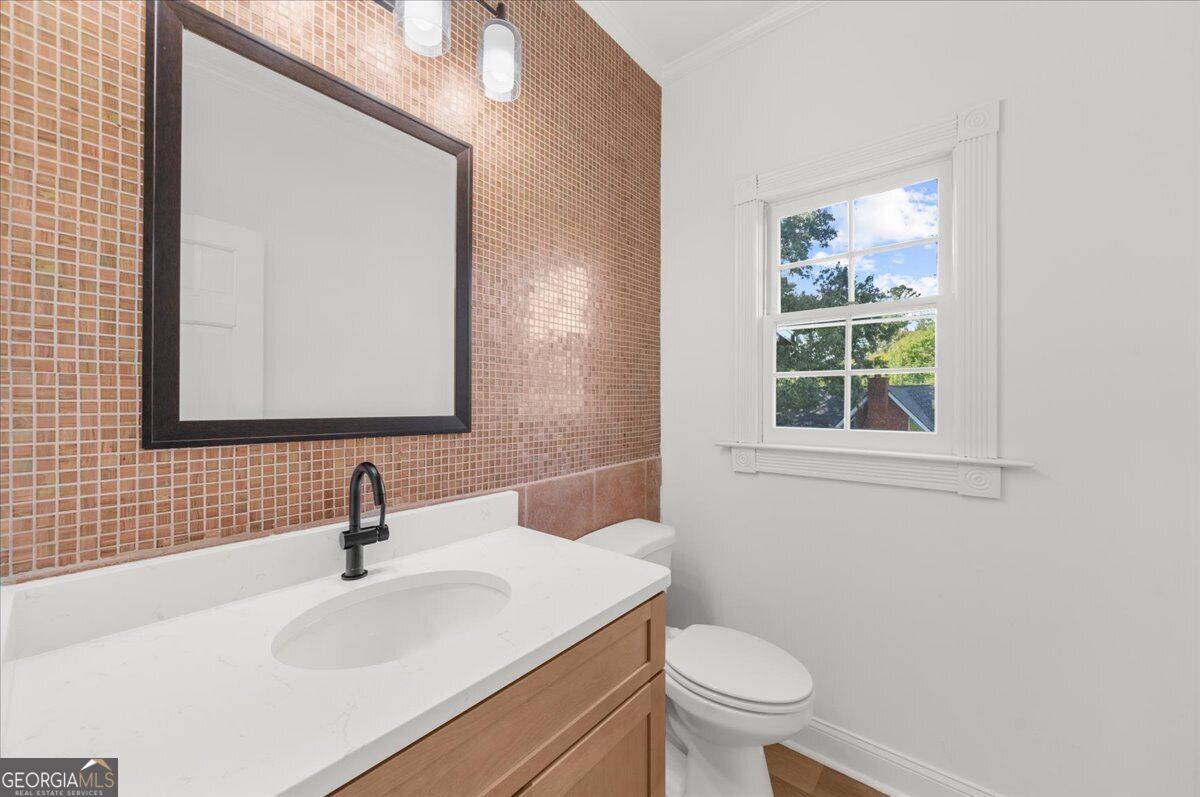 877 Jami Court Property Photo 22