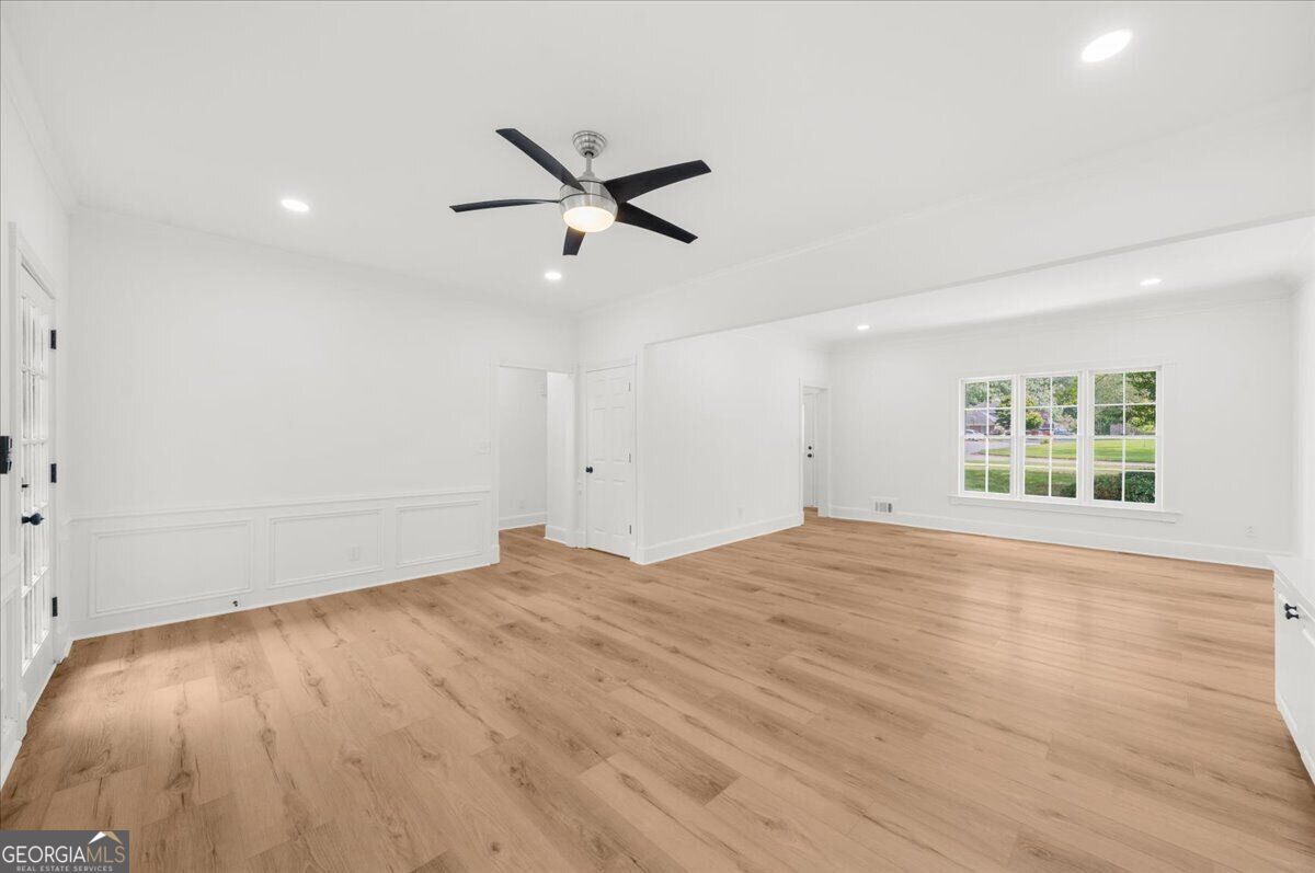 877 Jami Court Property Photo 26