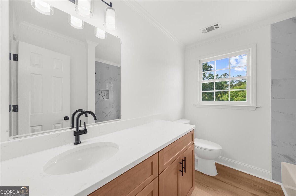 877 Jami Court Property Photo 33