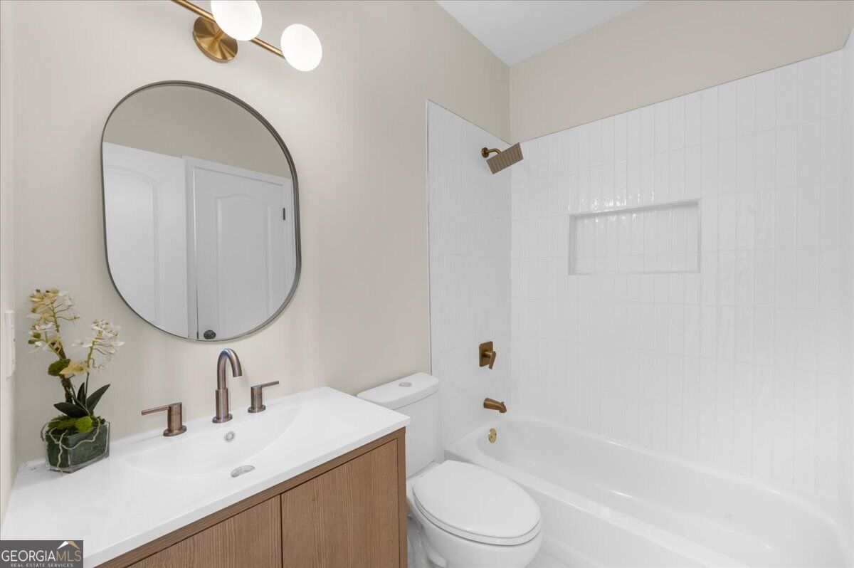 7406 Harbor Glen Property Photo 9