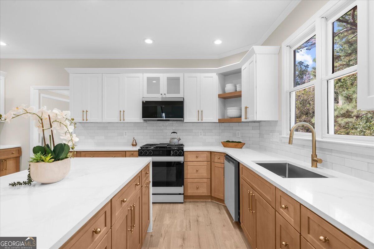 7406 Harbor Glen Property Photo 14